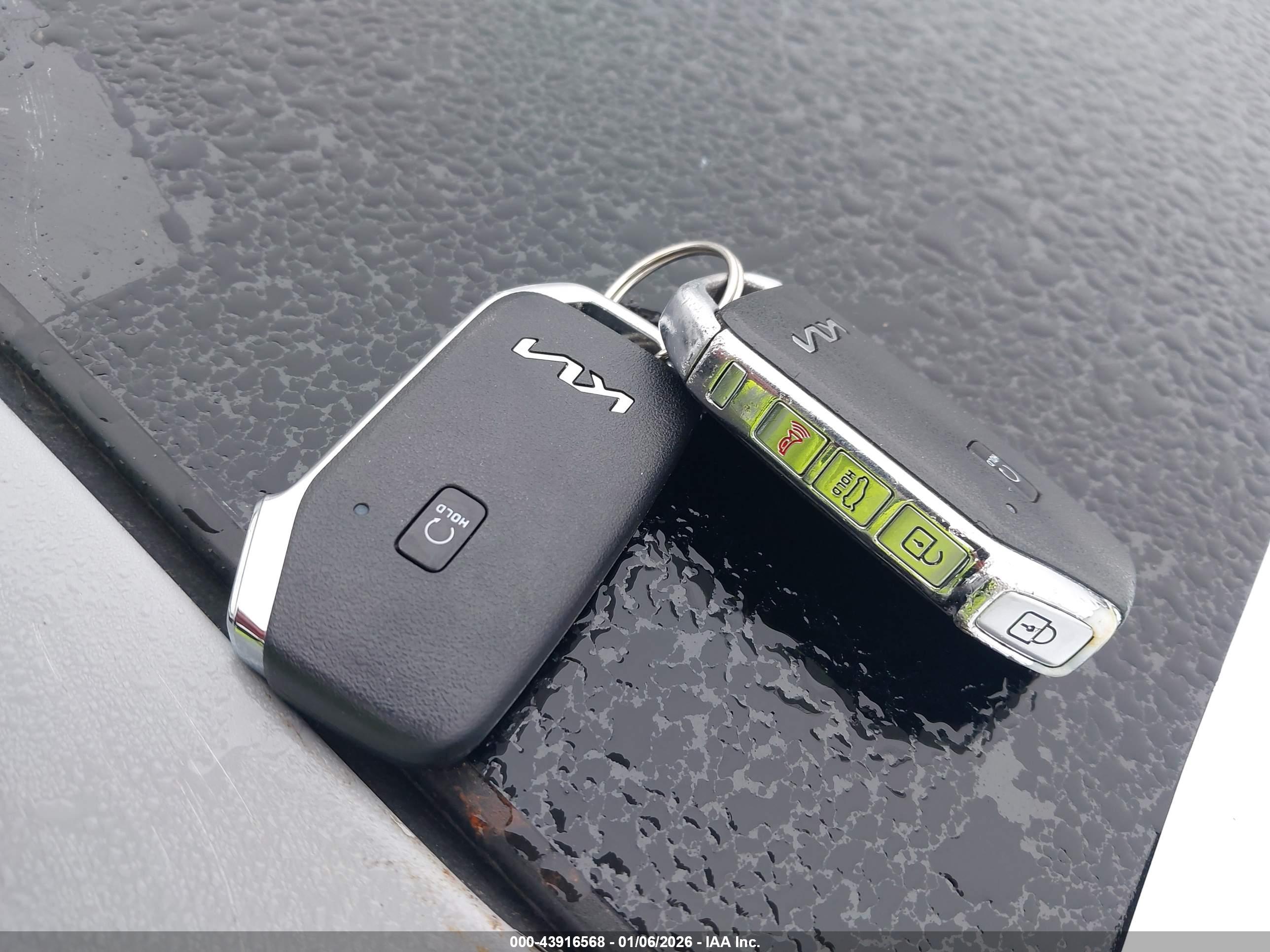 KIA K5 image 11
