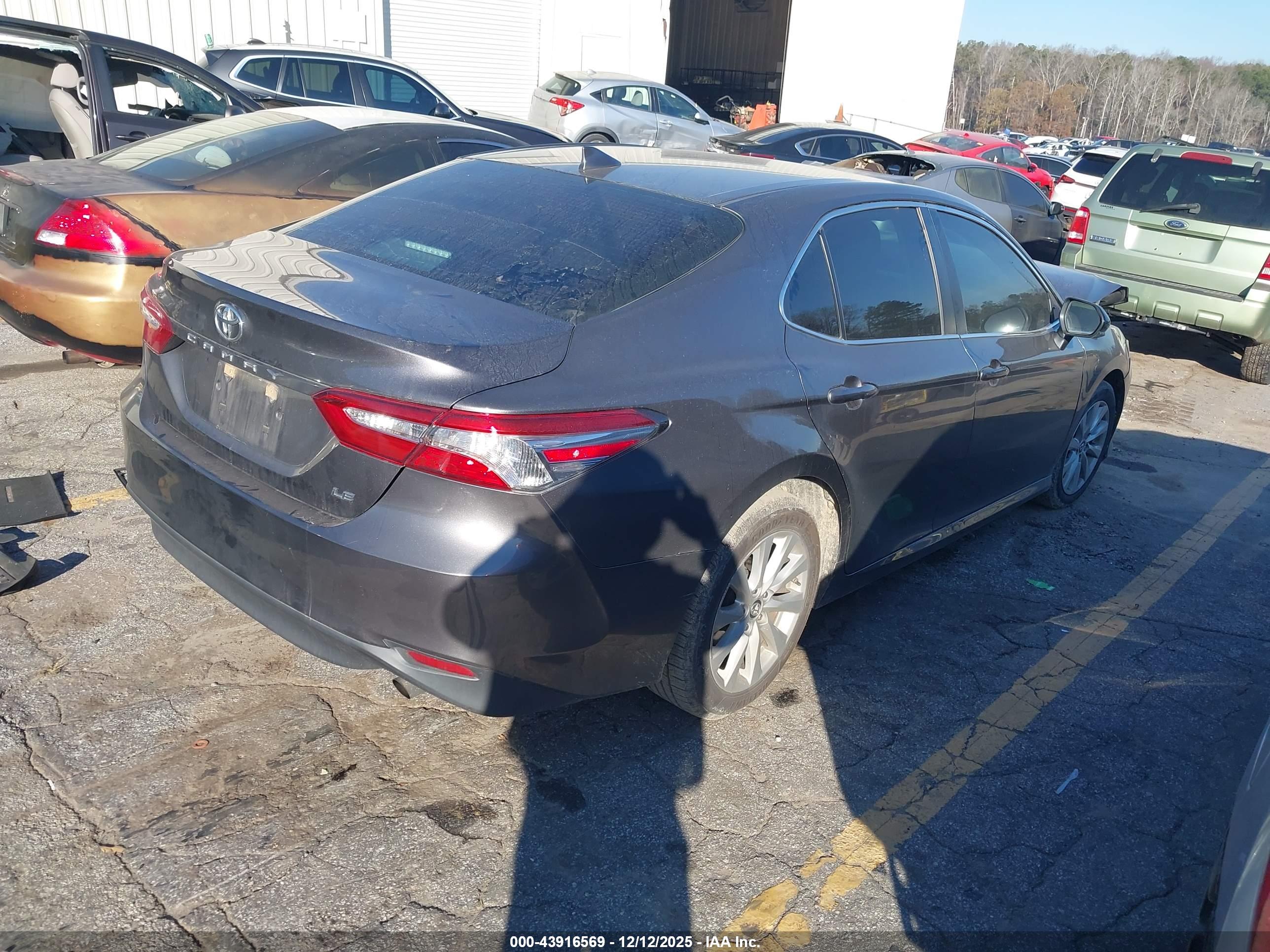 TOYOTA CAMRY image 4