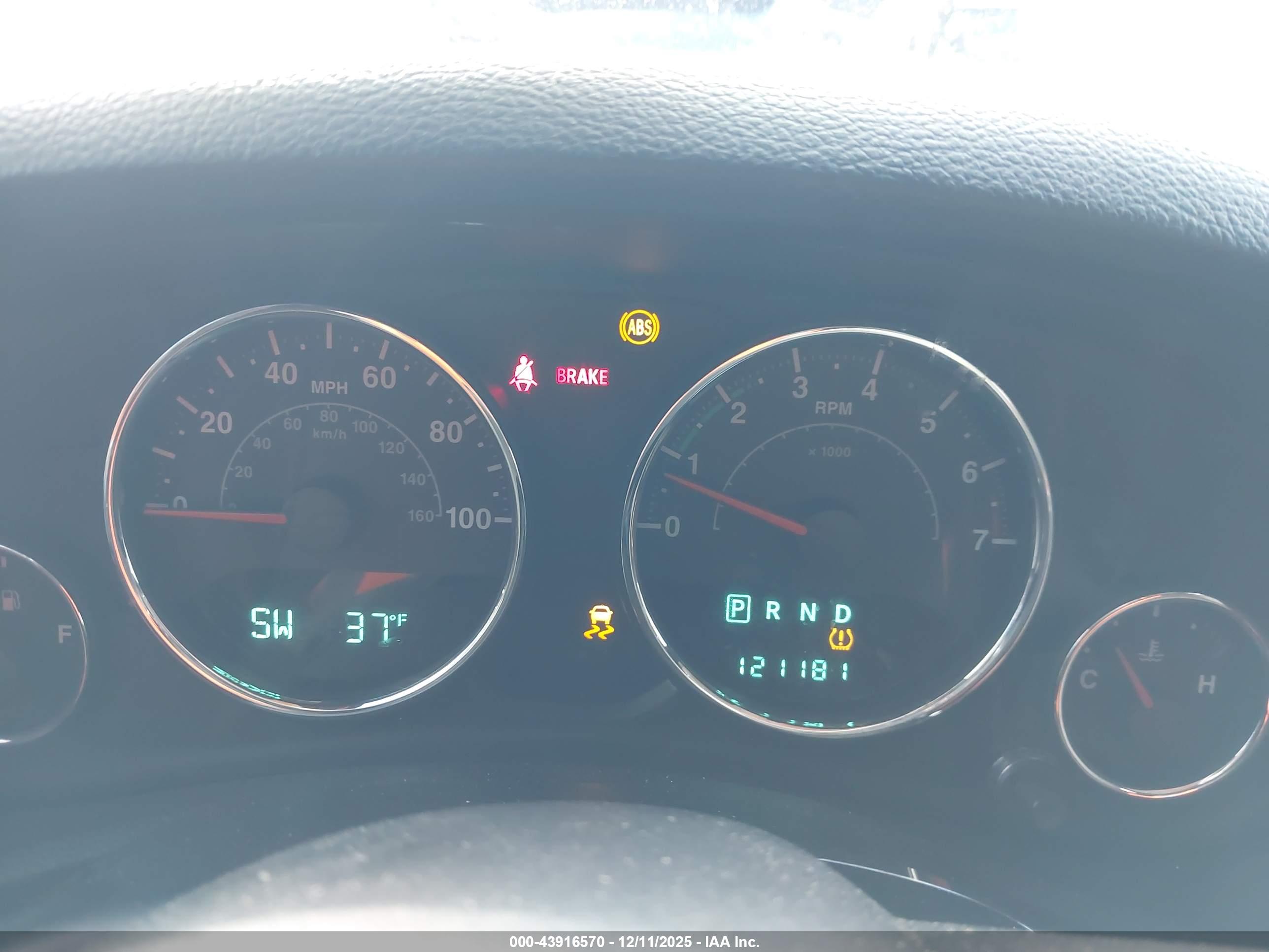 JEEP WRANGLER image 7