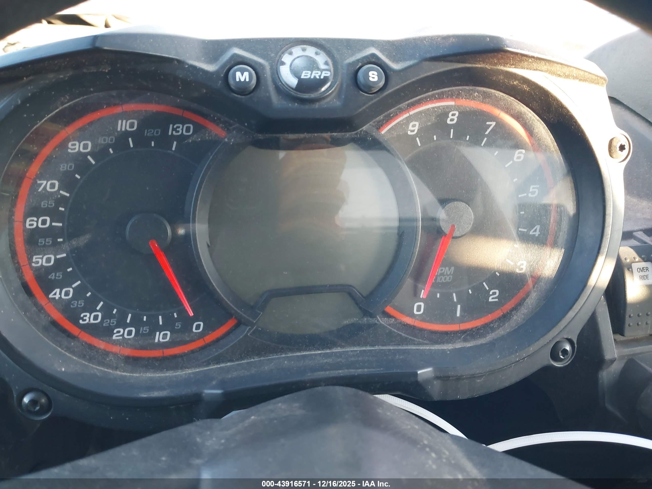 CAN-AM MAVERICK image 7