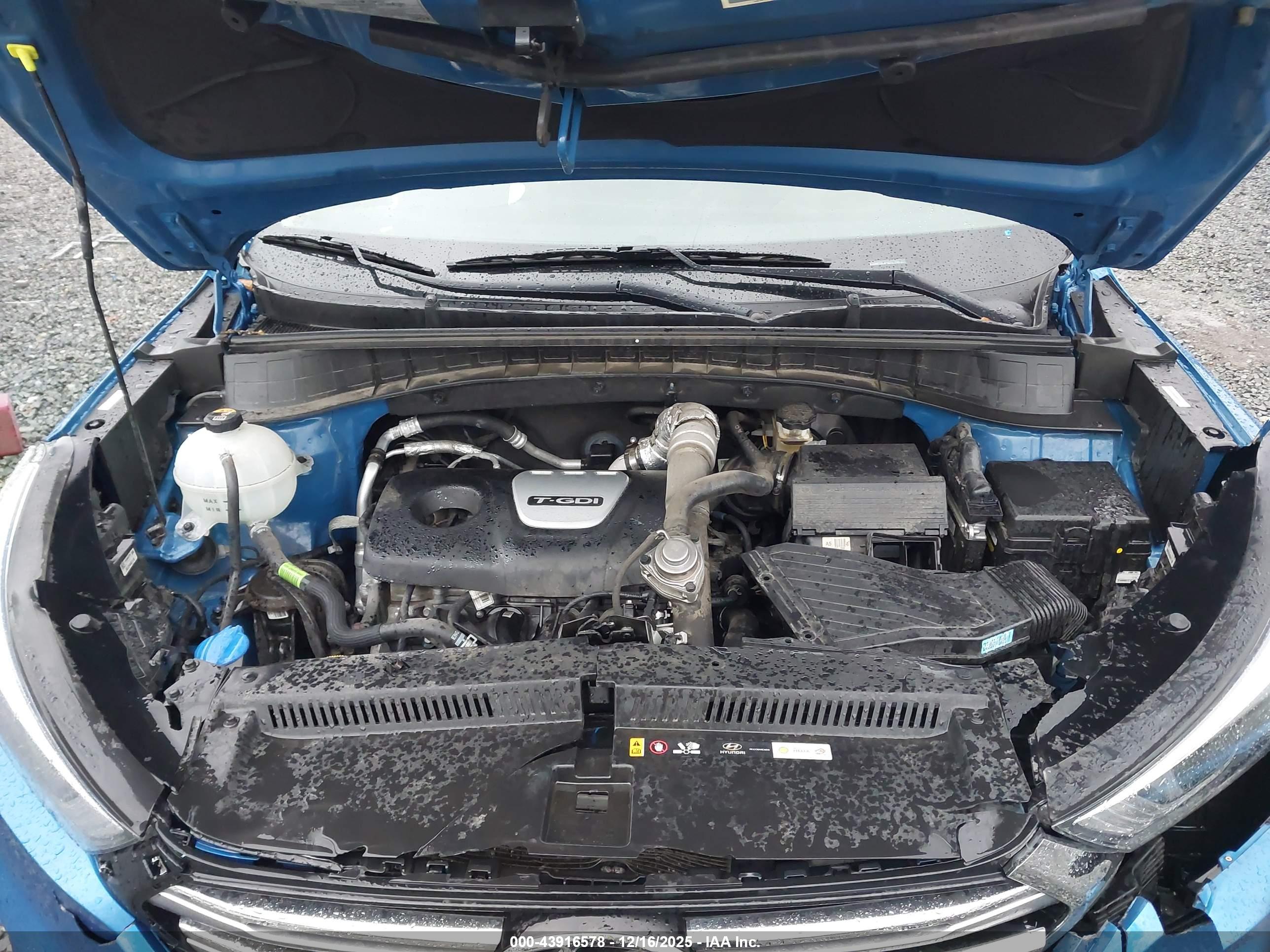 HYUNDAI TUCSON image 10