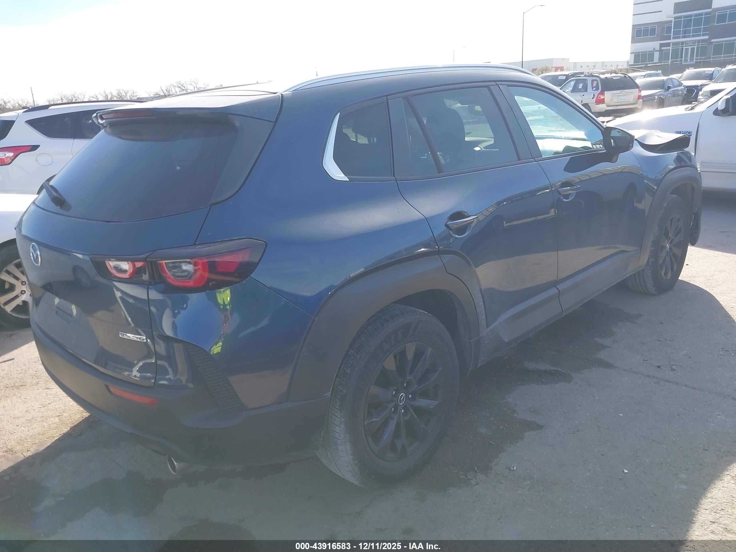 MAZDA CX-50 image 4