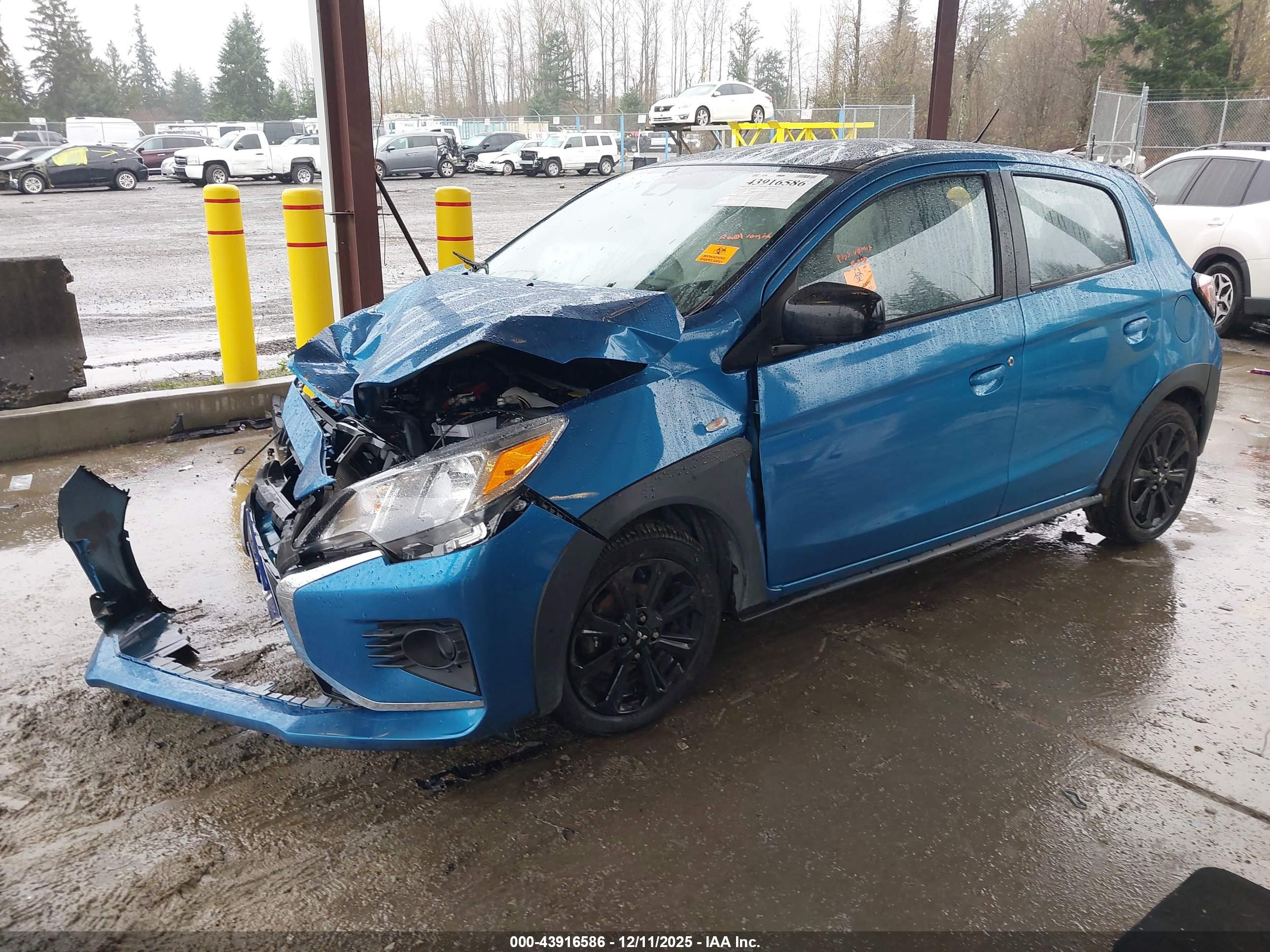 MITSUBISHI MIRAGE image 2