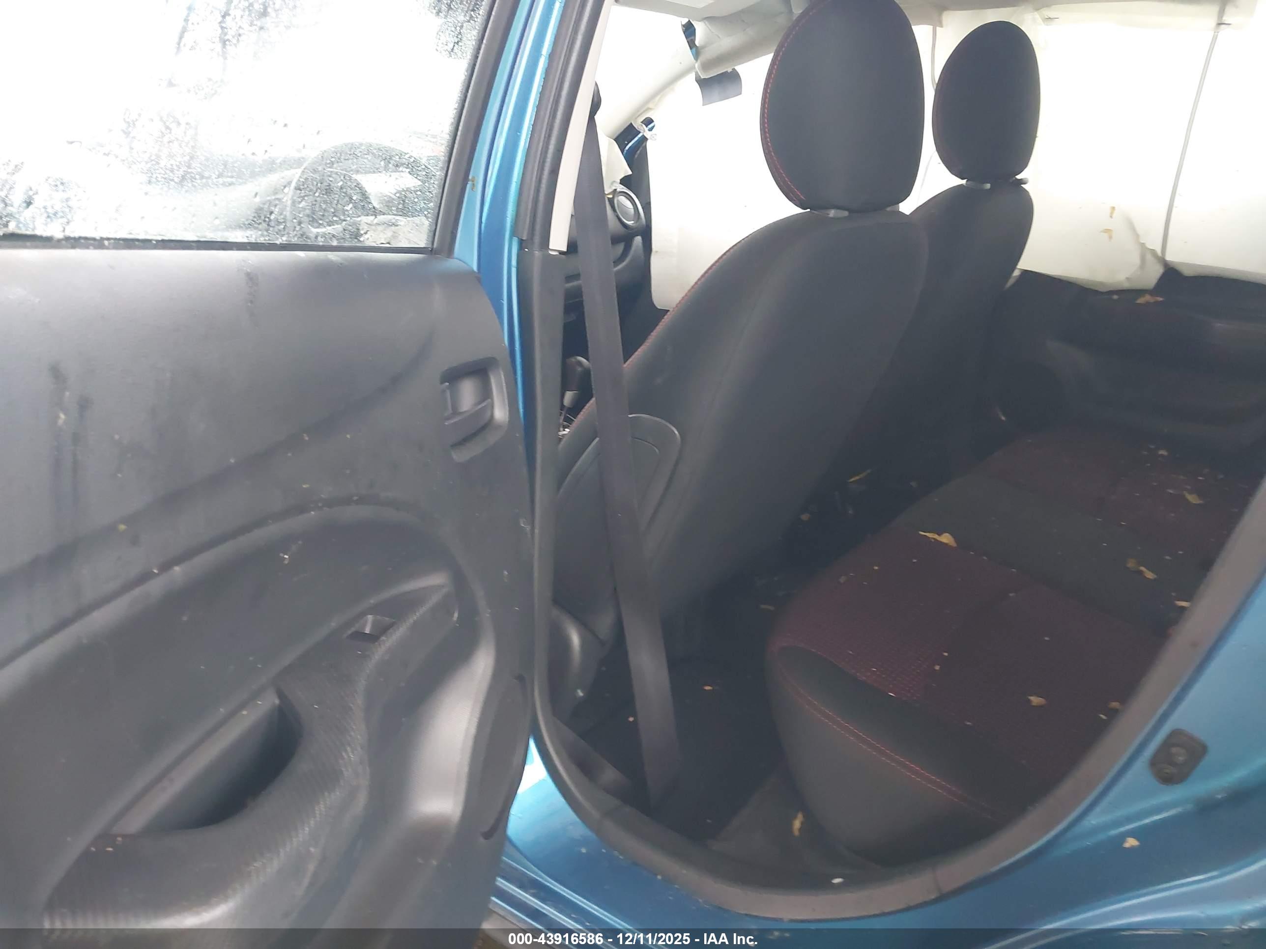 MITSUBISHI MIRAGE image 8