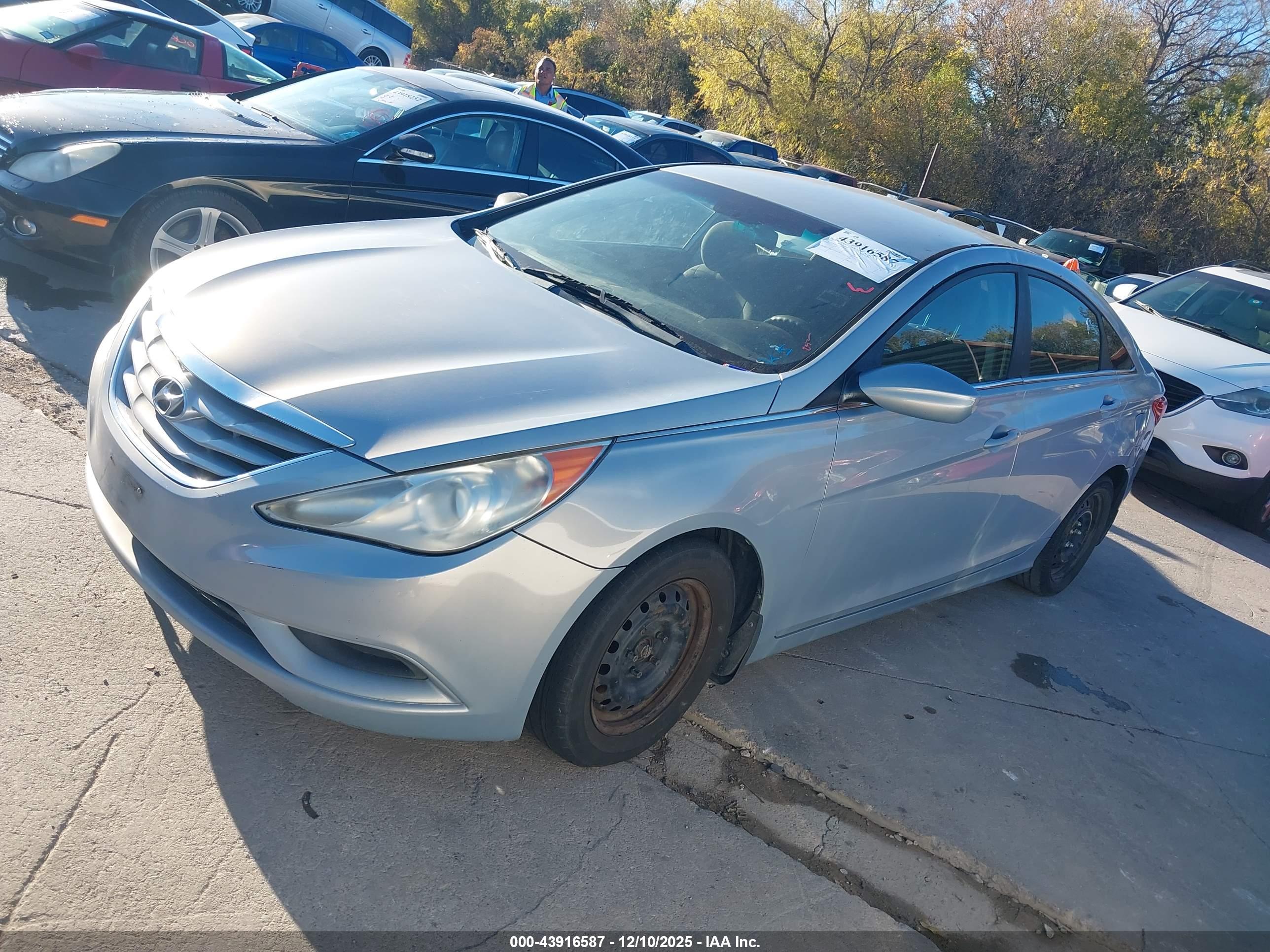 HYUNDAI SONATA image 2