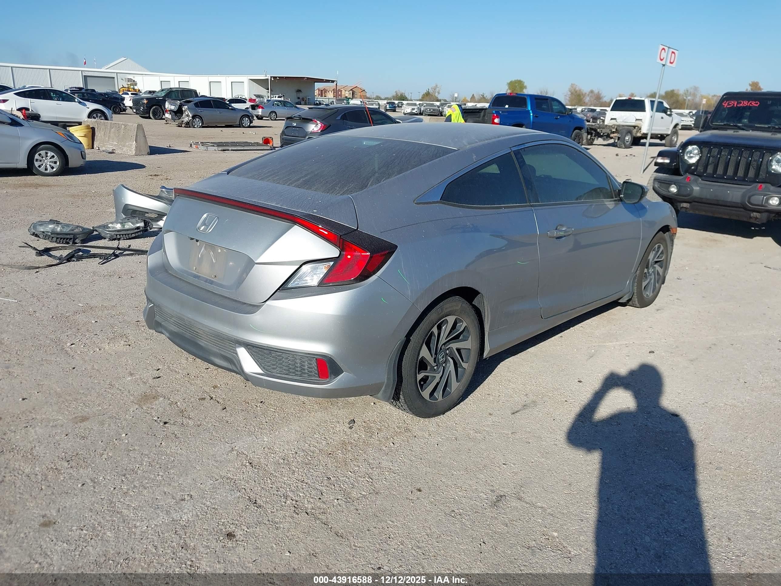 HONDA CIVIC image 4