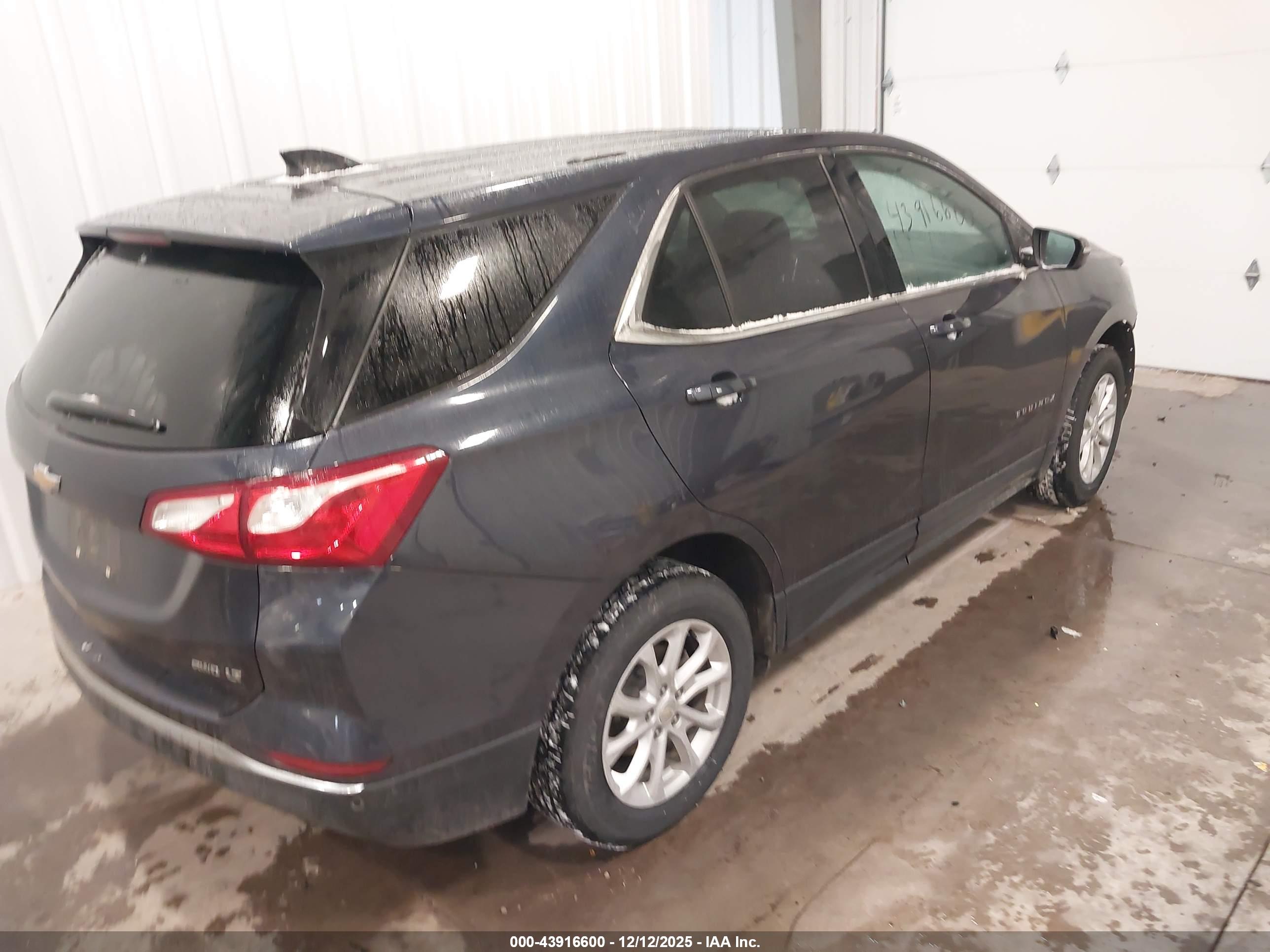 CHEVROLET EQUINOX image 4