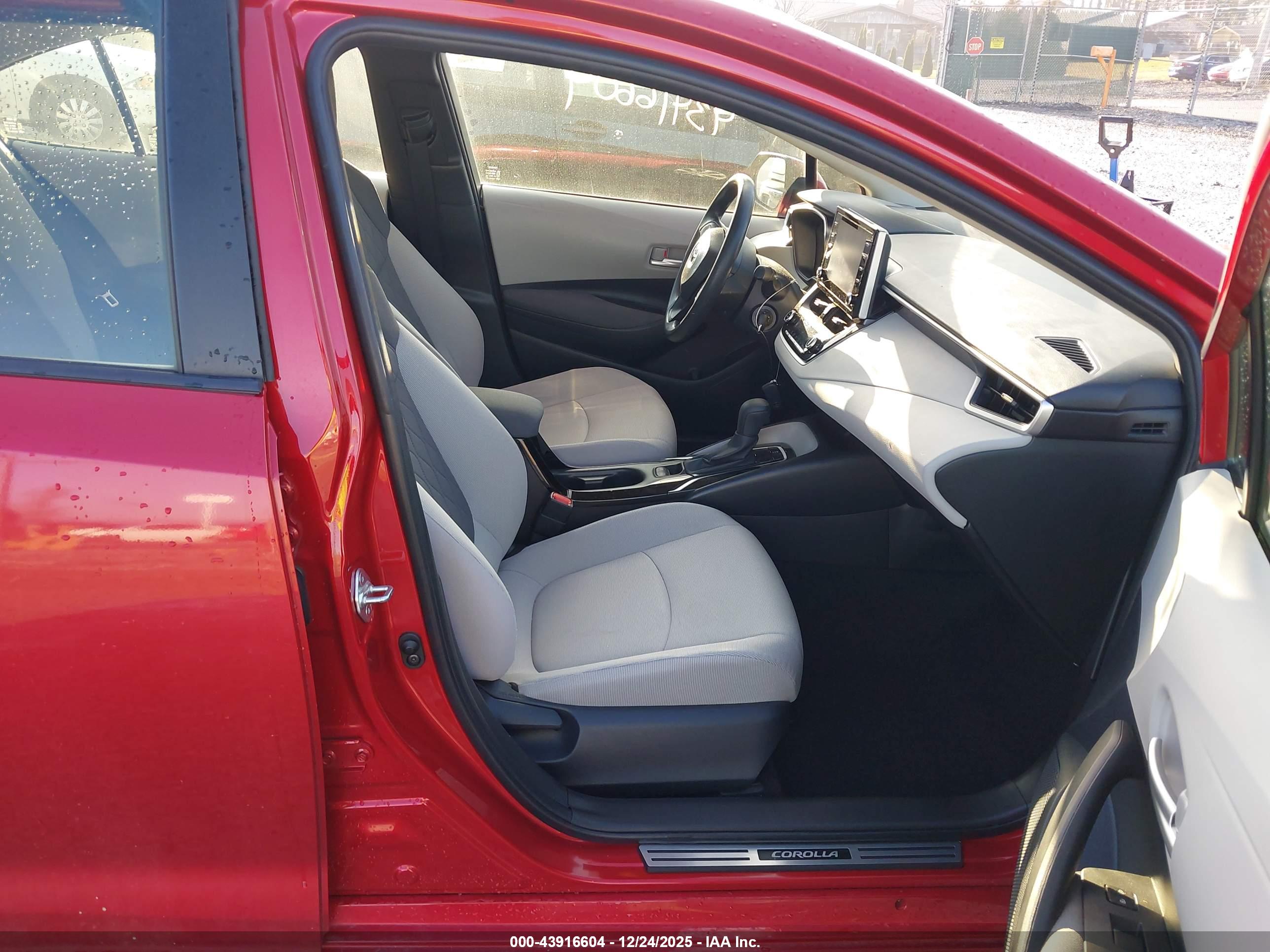 TOYOTA COROLLA image 5