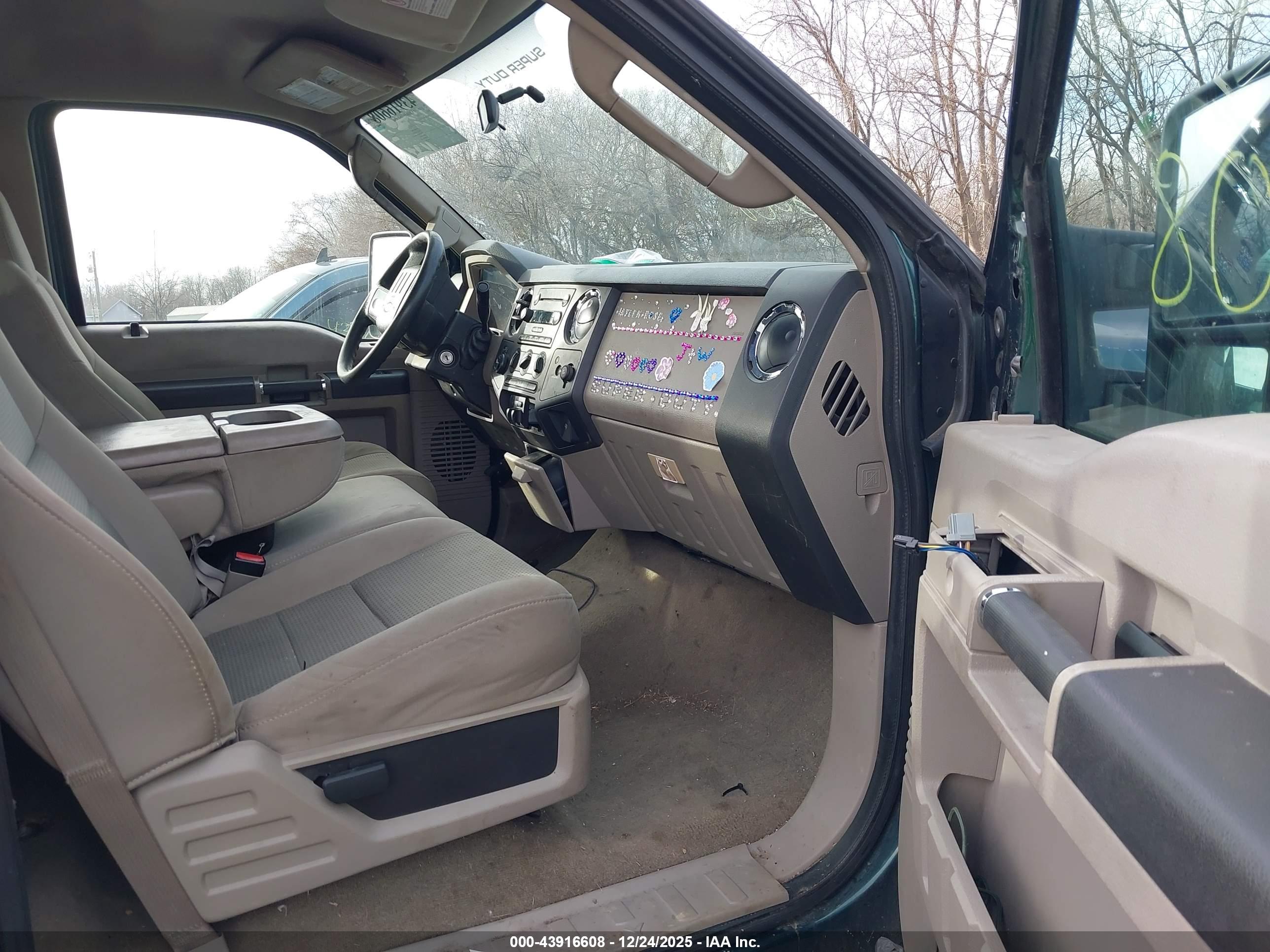 FORD F-350 image 5