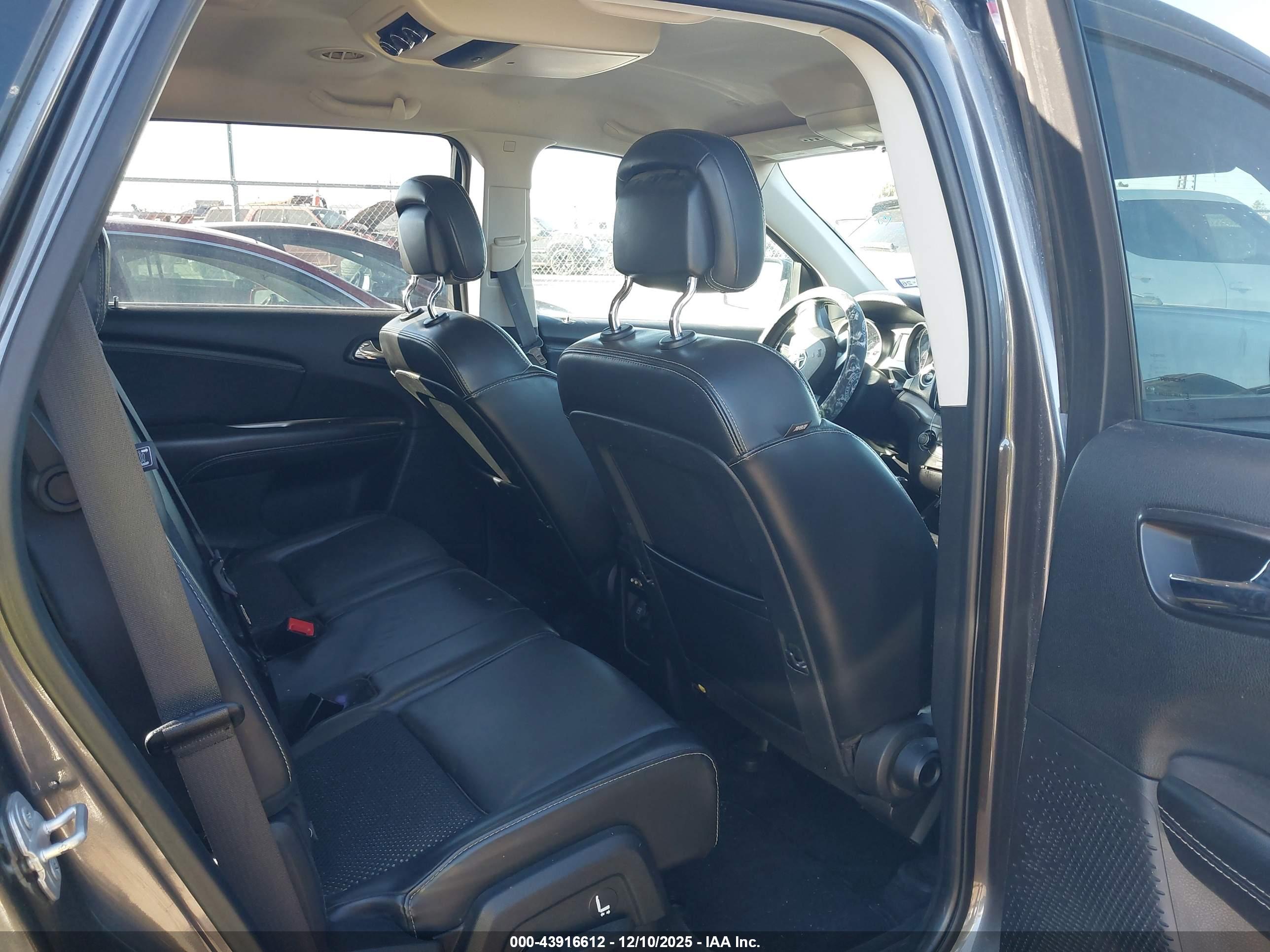 DODGE JOURNEY image 8