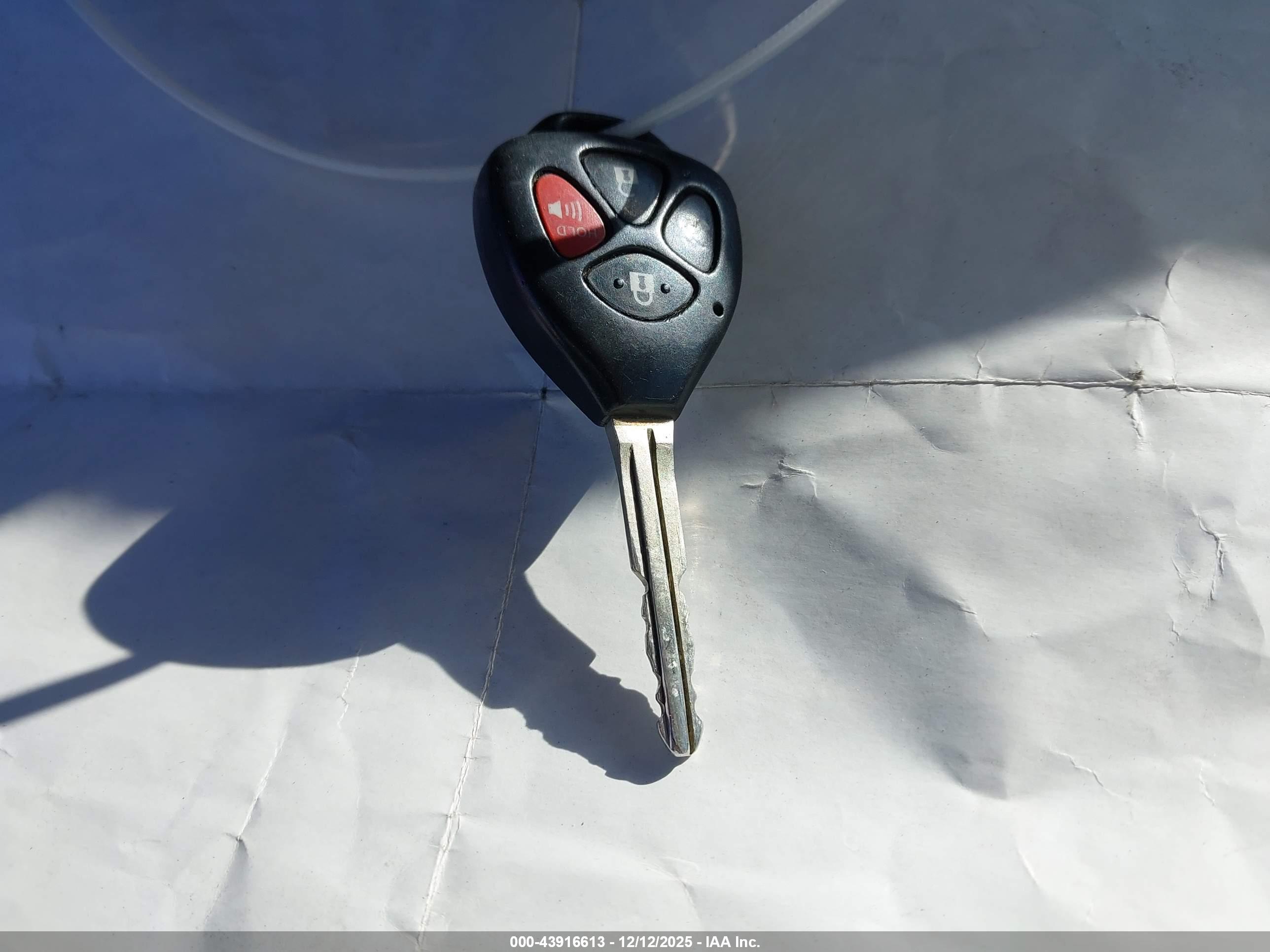 TOYOTA CAMRY image 11