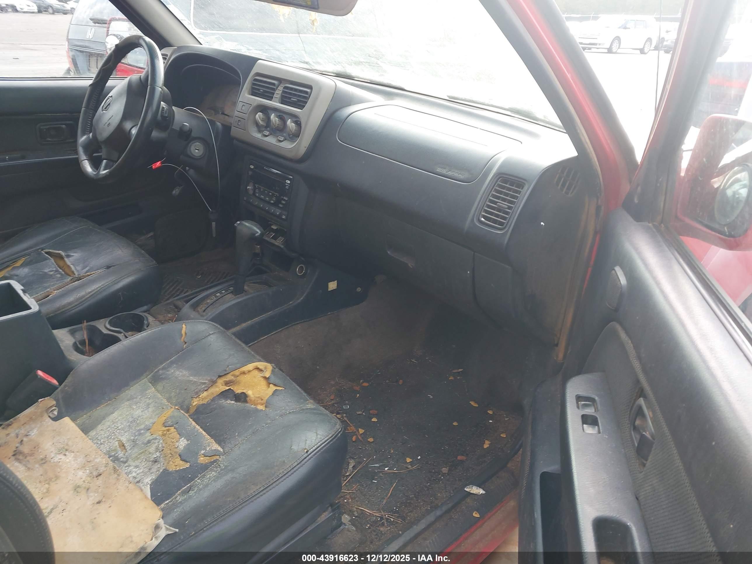 NISSAN FRONTIER image 5