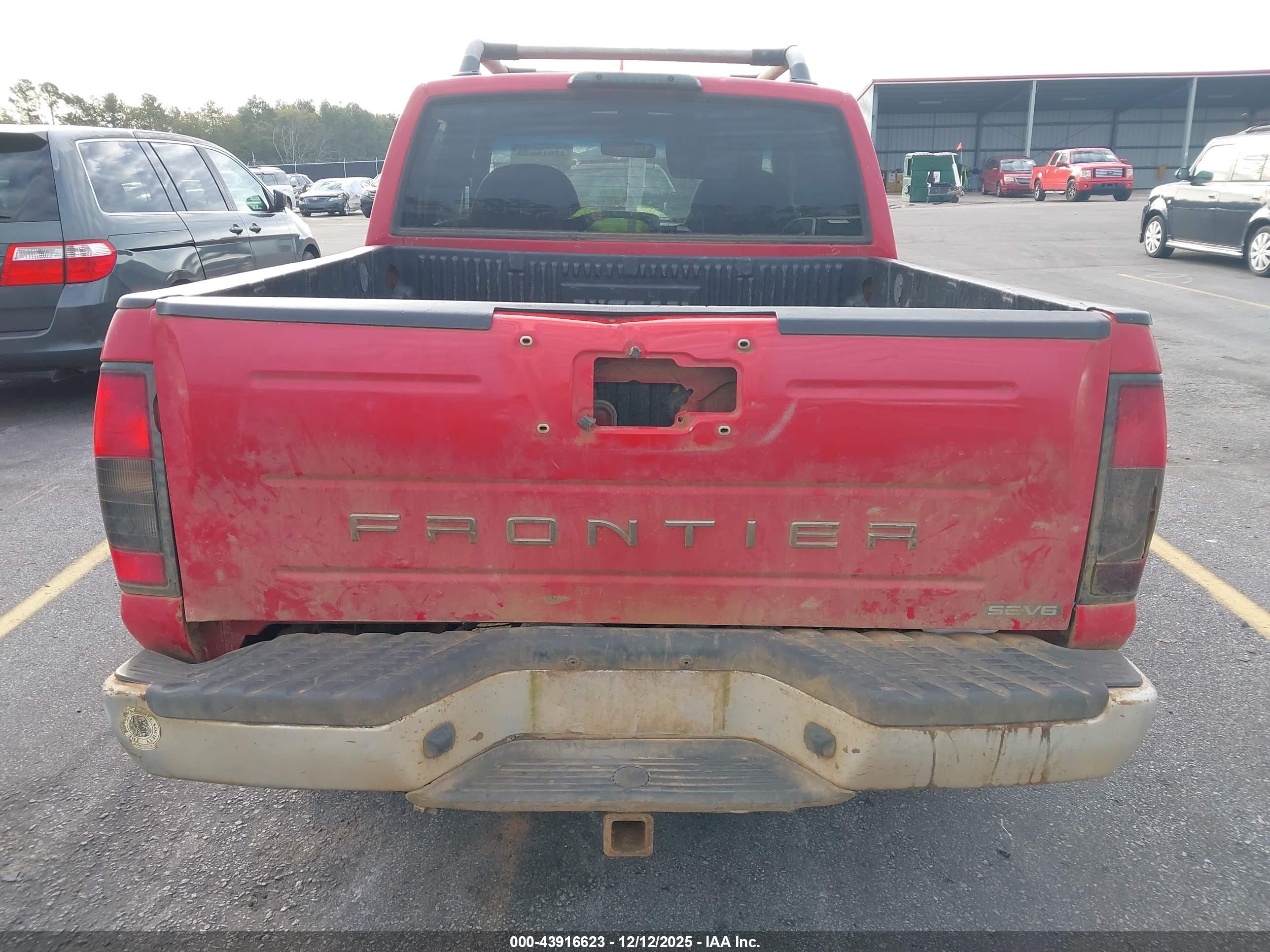 NISSAN FRONTIER image 6