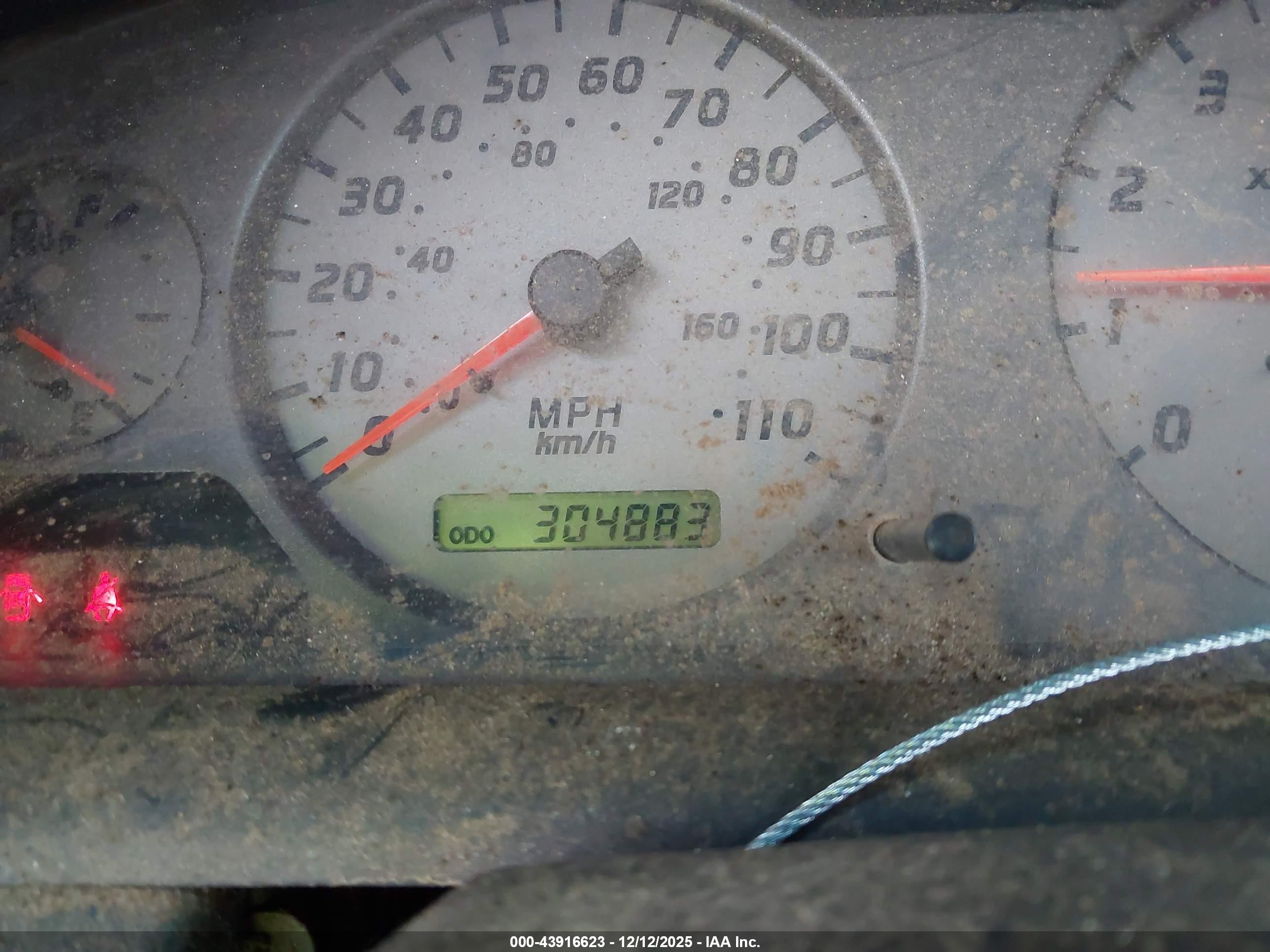 NISSAN FRONTIER image 7
