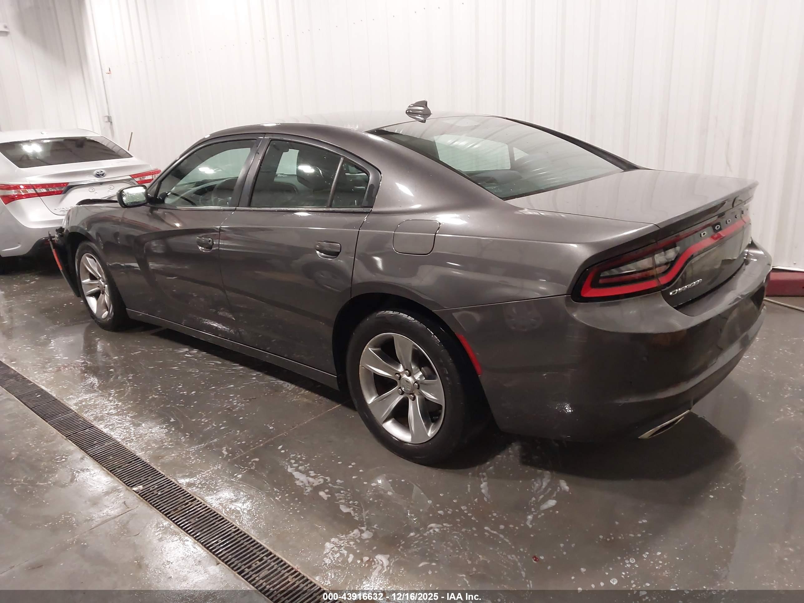 DODGE CHARGER image 3