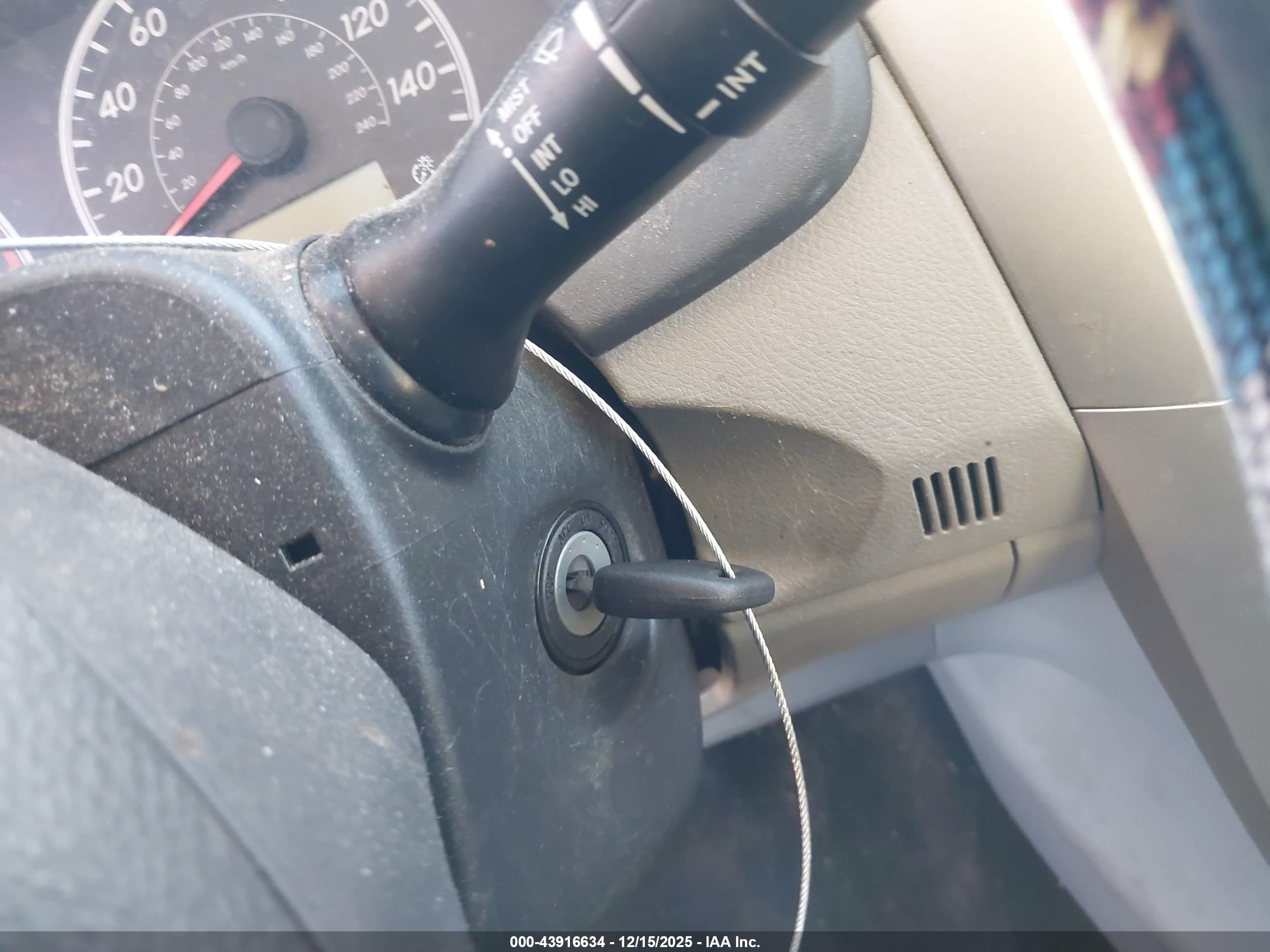 TOYOTA COROLLA image 11