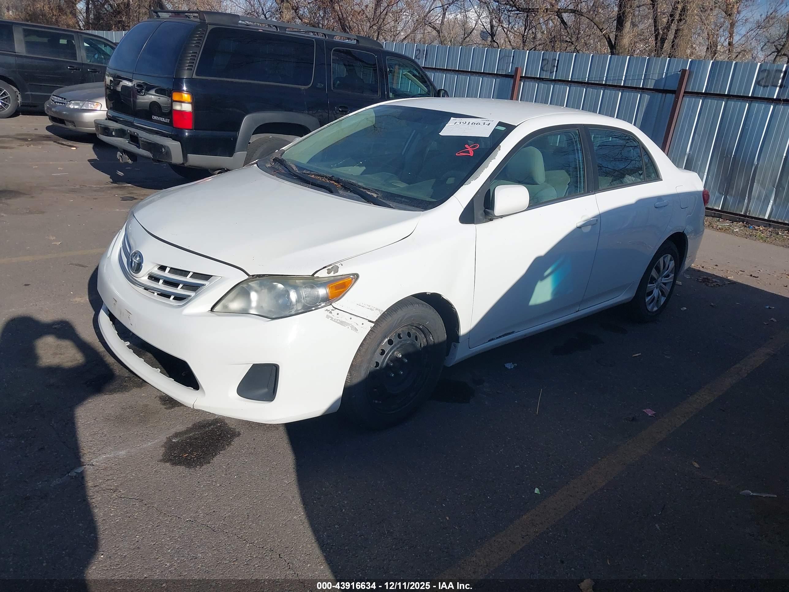 TOYOTA COROLLA image 2