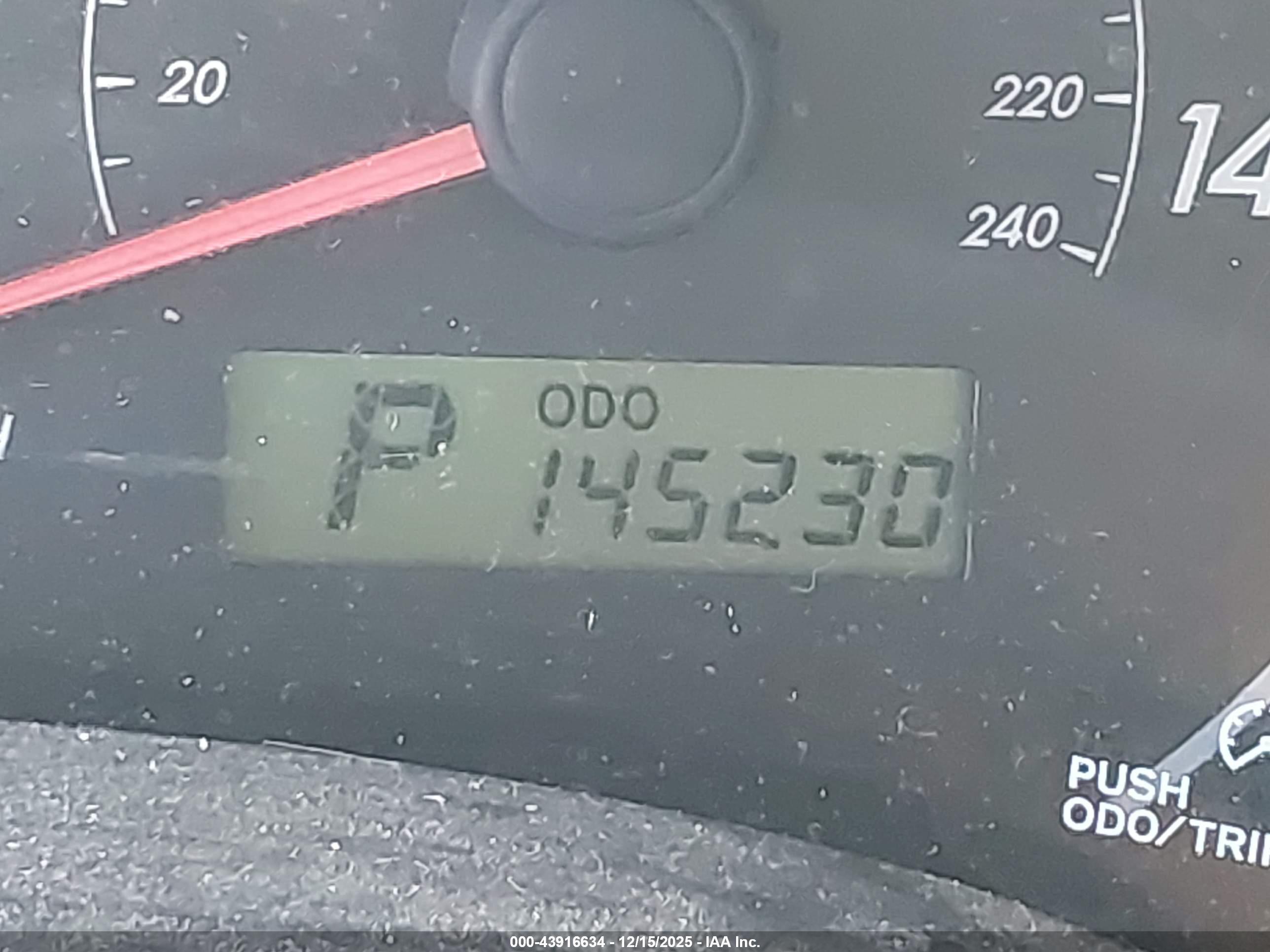 TOYOTA COROLLA image 7