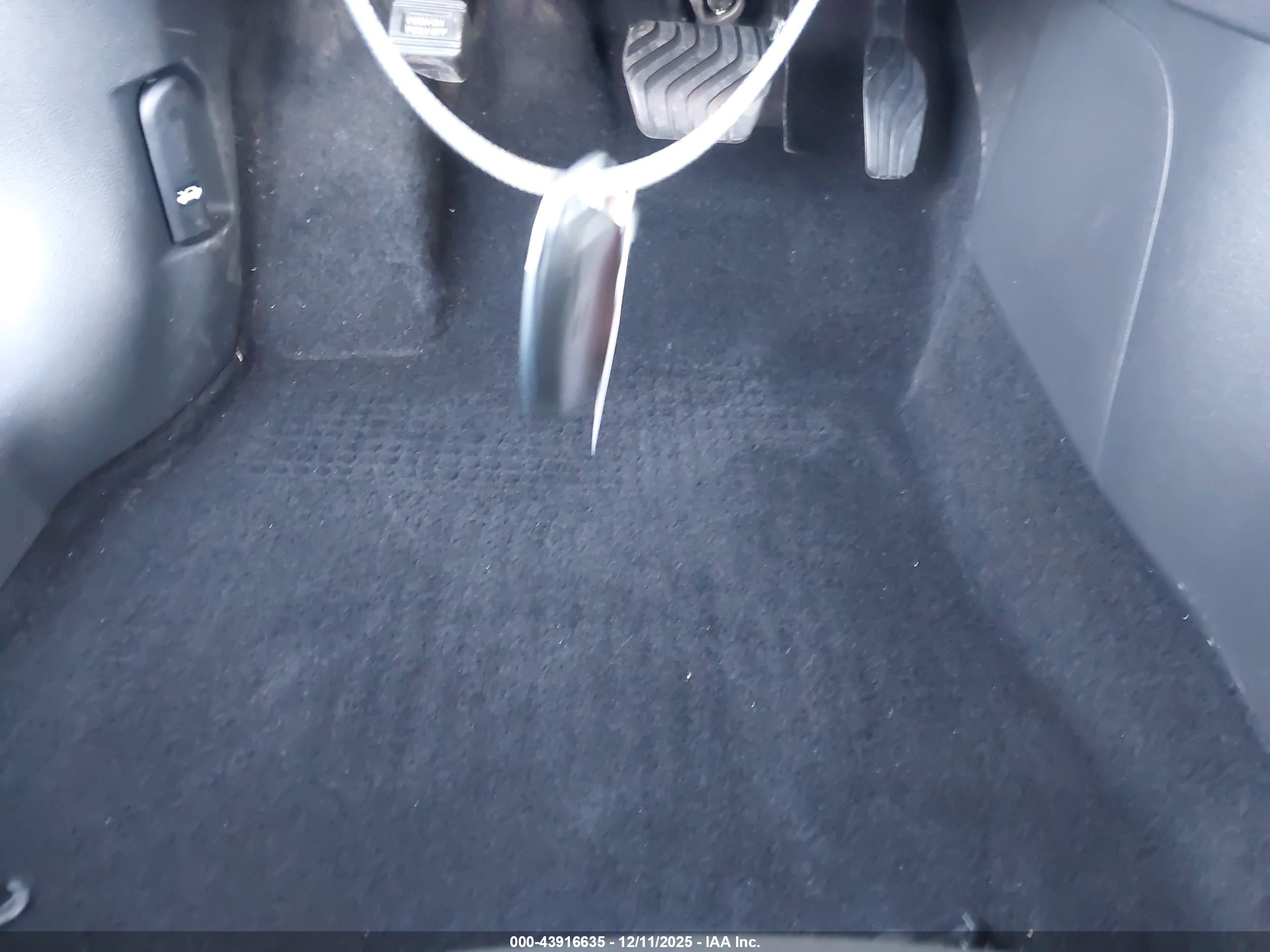 NISSAN SENTRA image 11