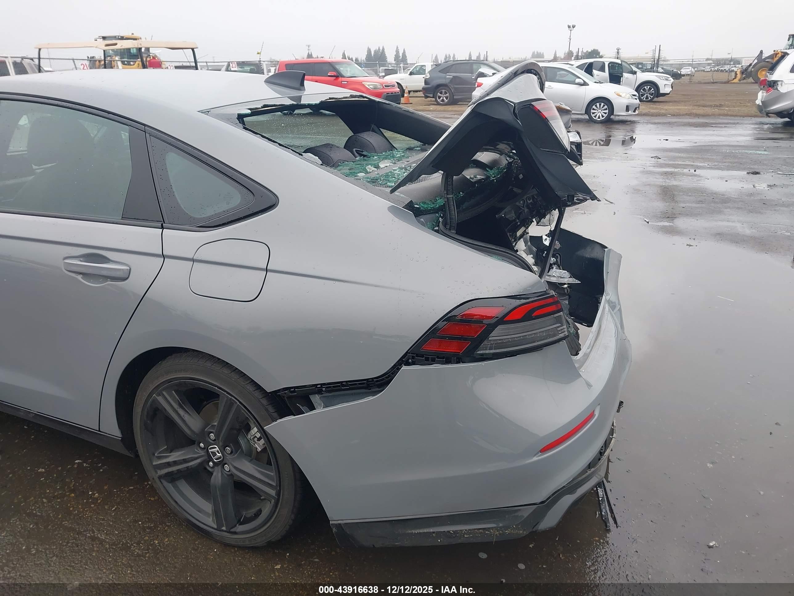 HONDA ACCORD image 6