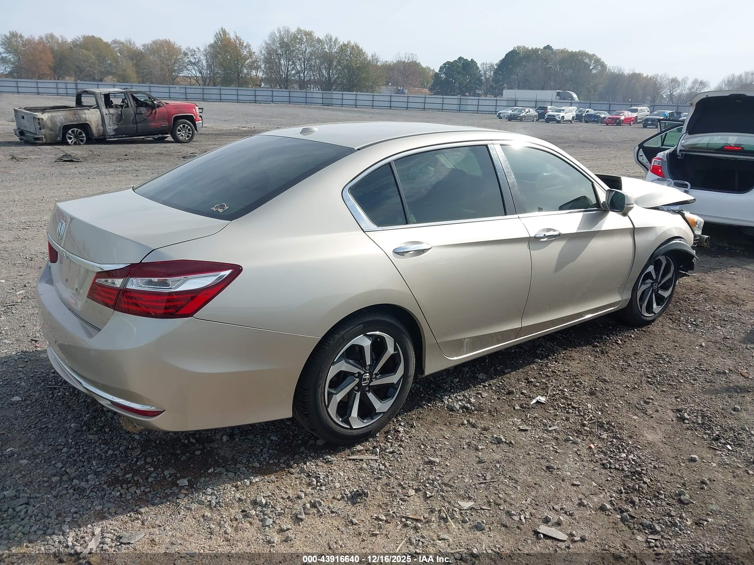 HONDA ACCORD image 4