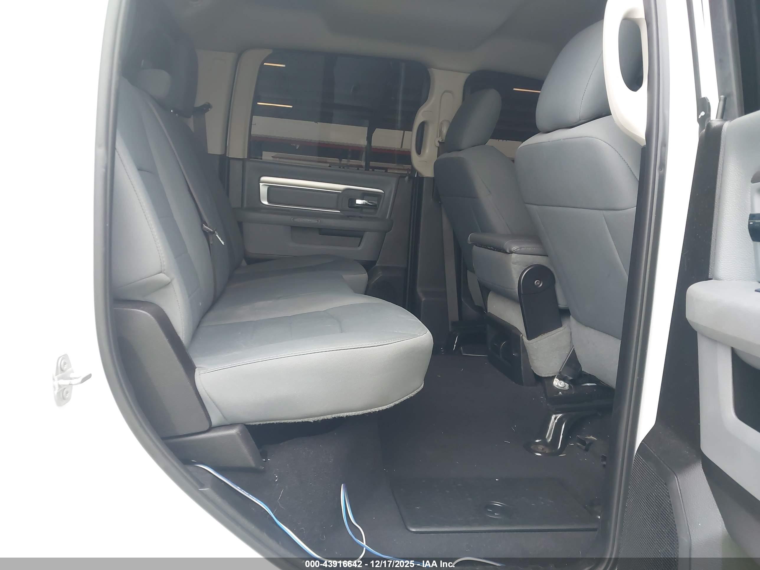 RAM 1500 image 8