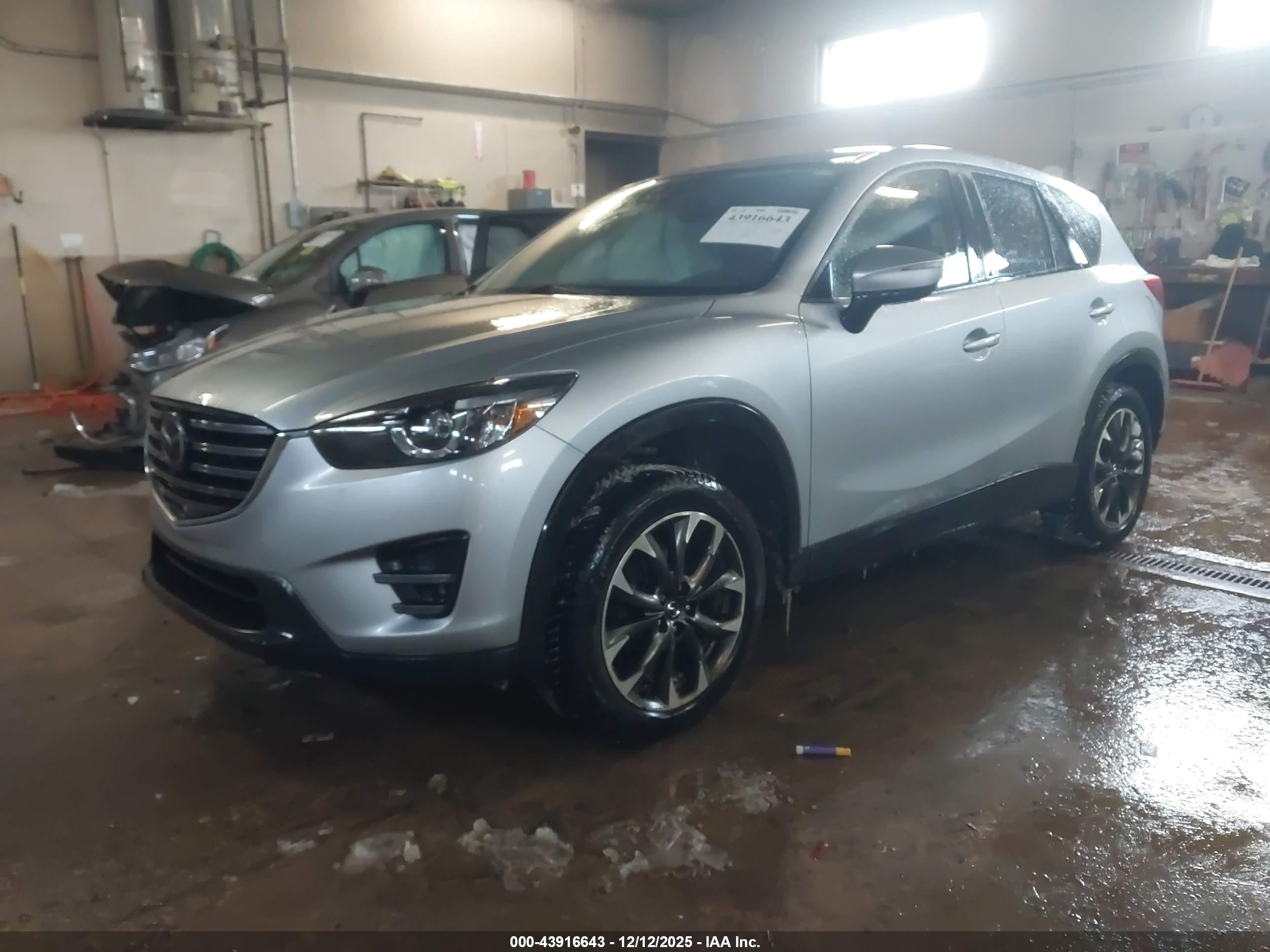 MAZDA CX-5 image 2