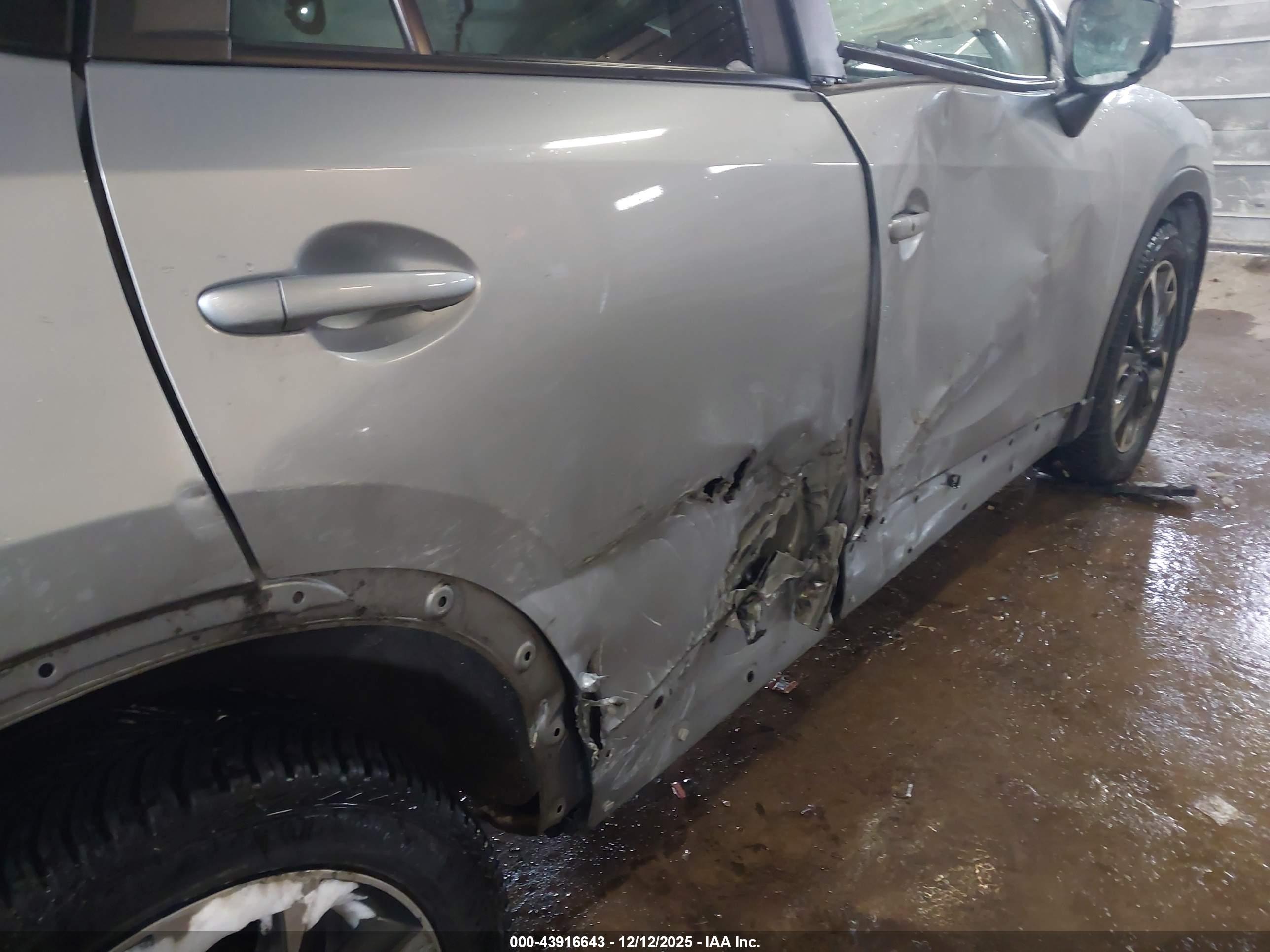 MAZDA CX-5 image 6