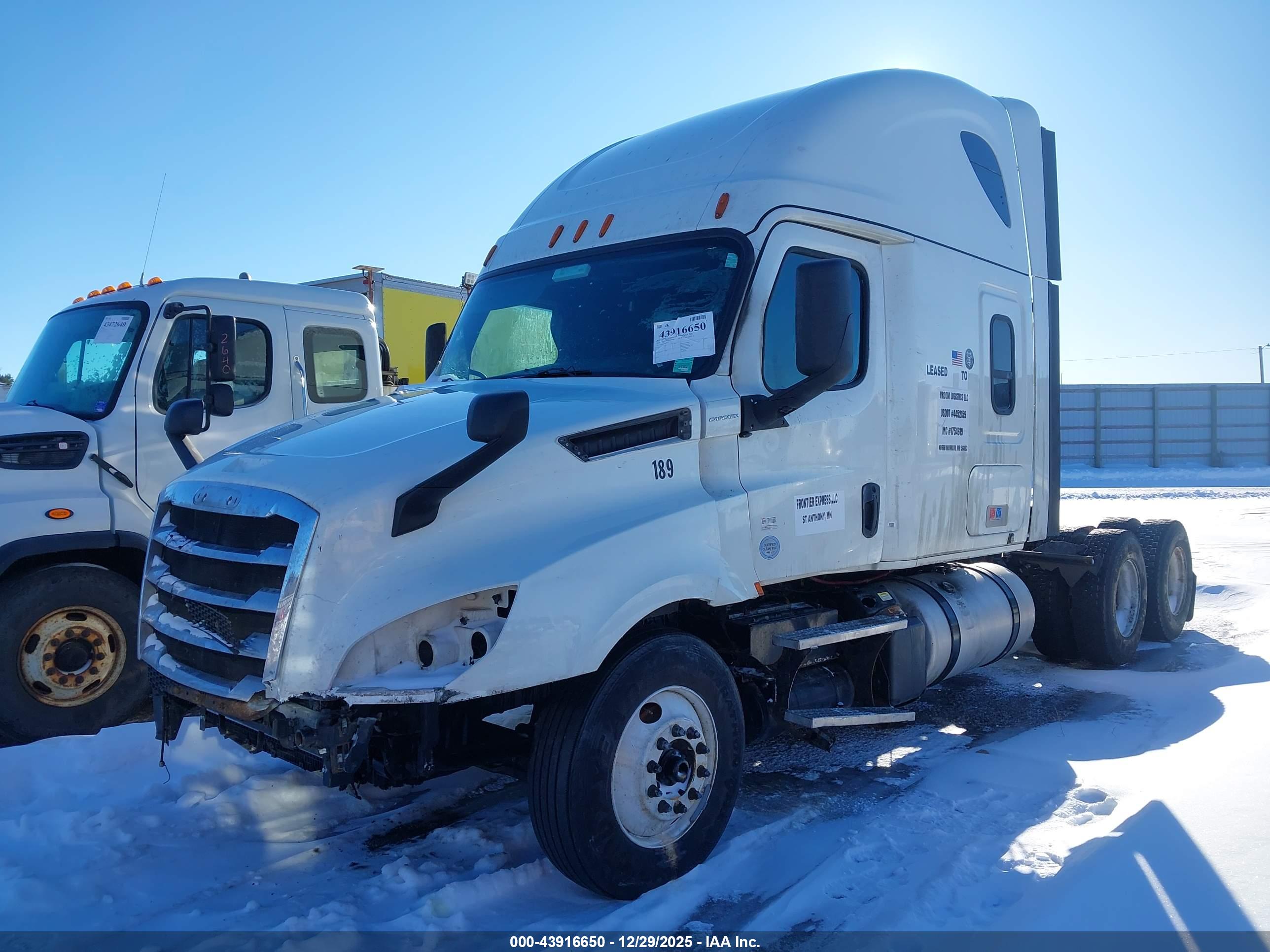 FREIGHTLINER NEW image 2