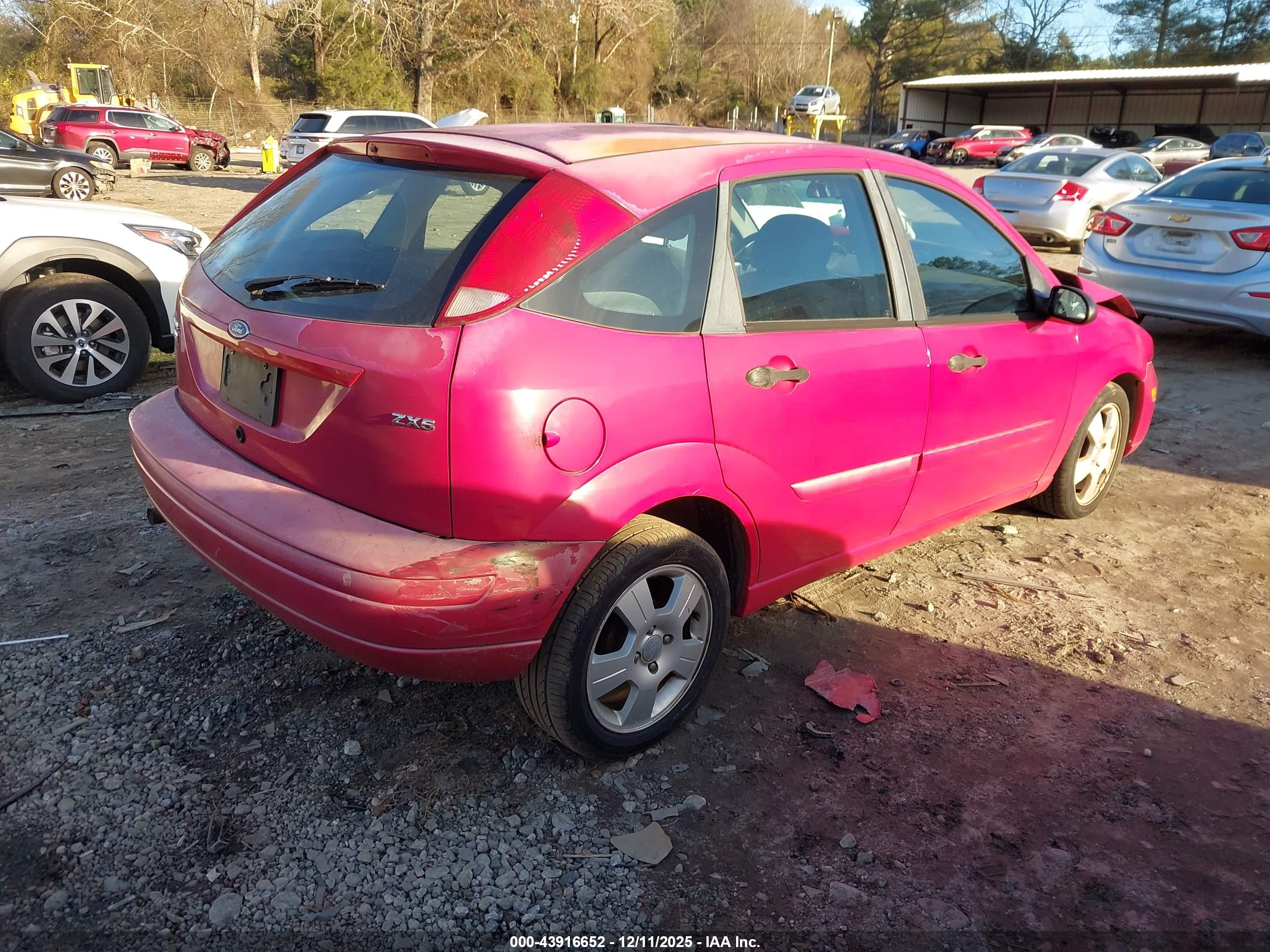 FORD FOCUS image 4