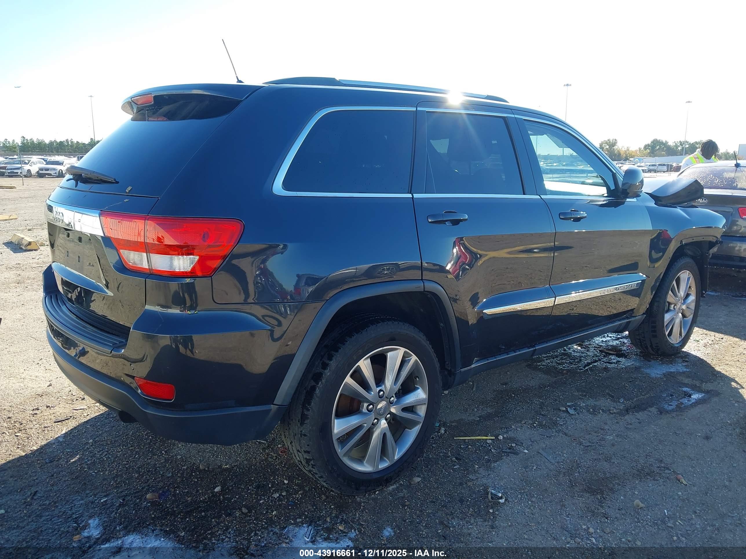 JEEP GRAND image 4
