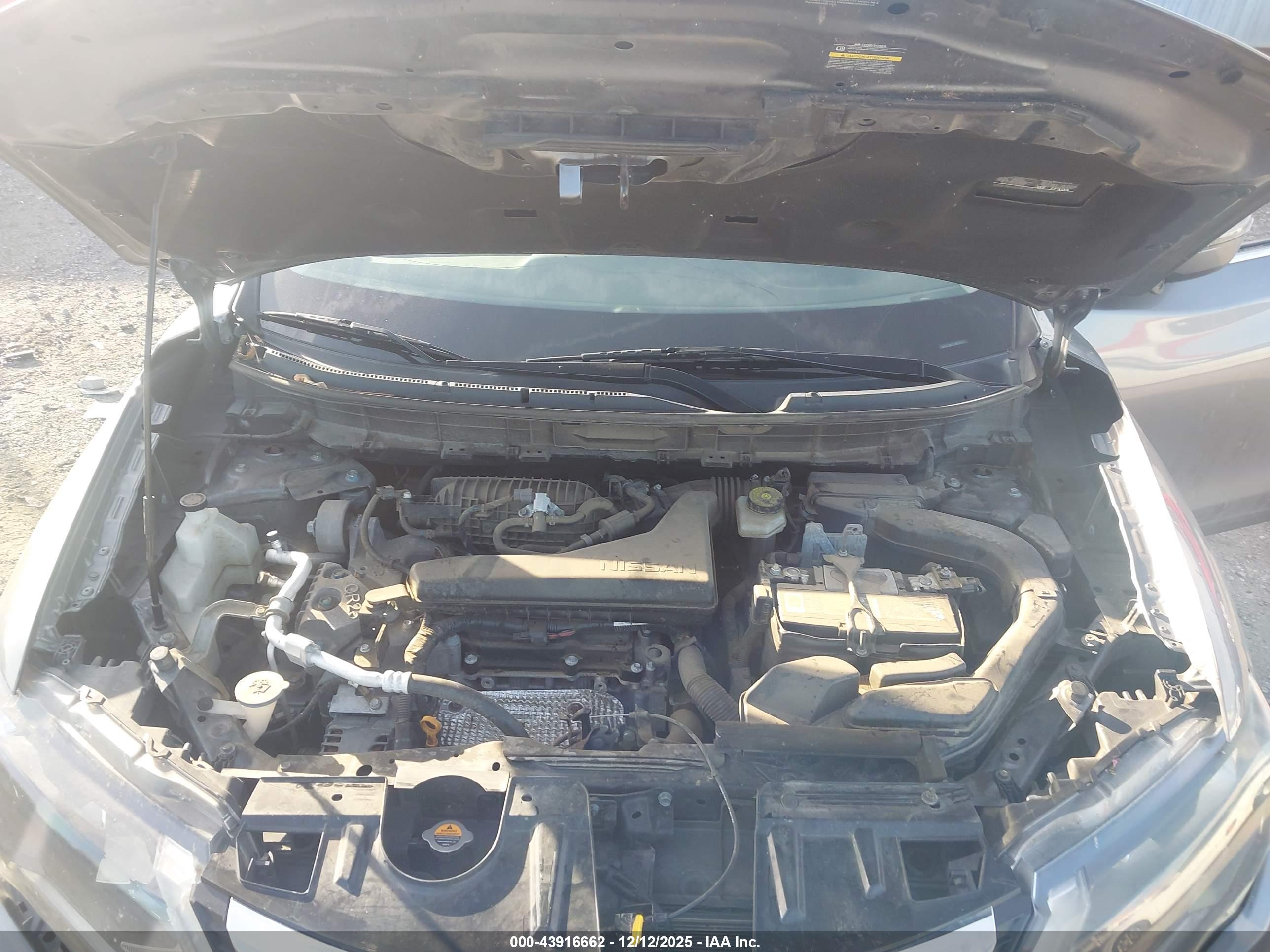 NISSAN ROGUE image 10