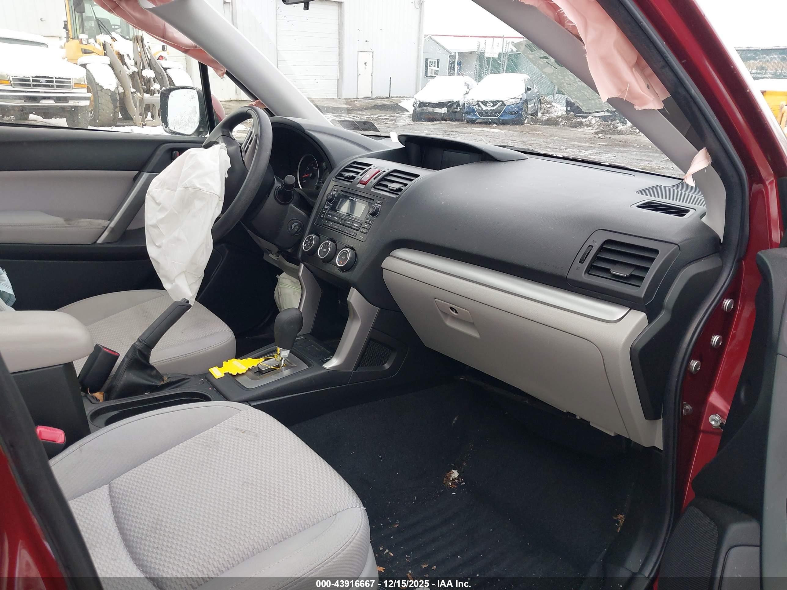 SUBARU FORESTER image 5