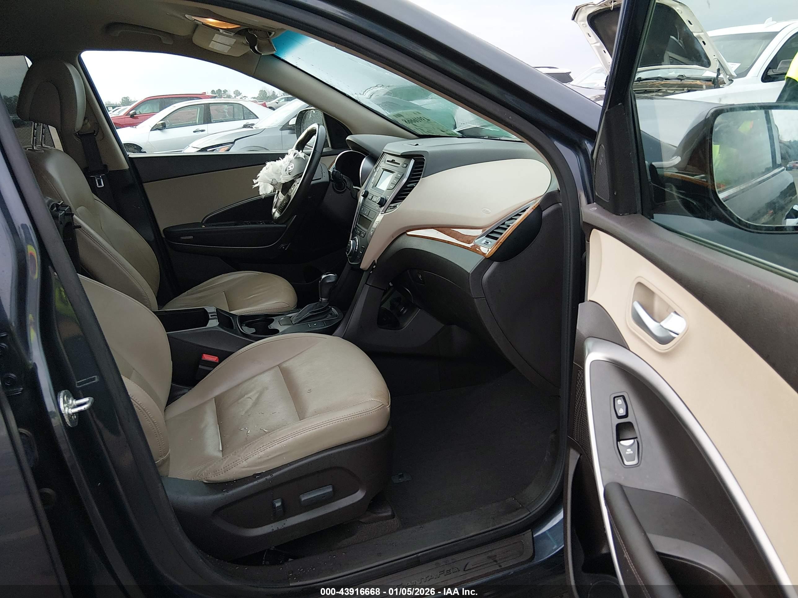 HYUNDAI SANTA image 5