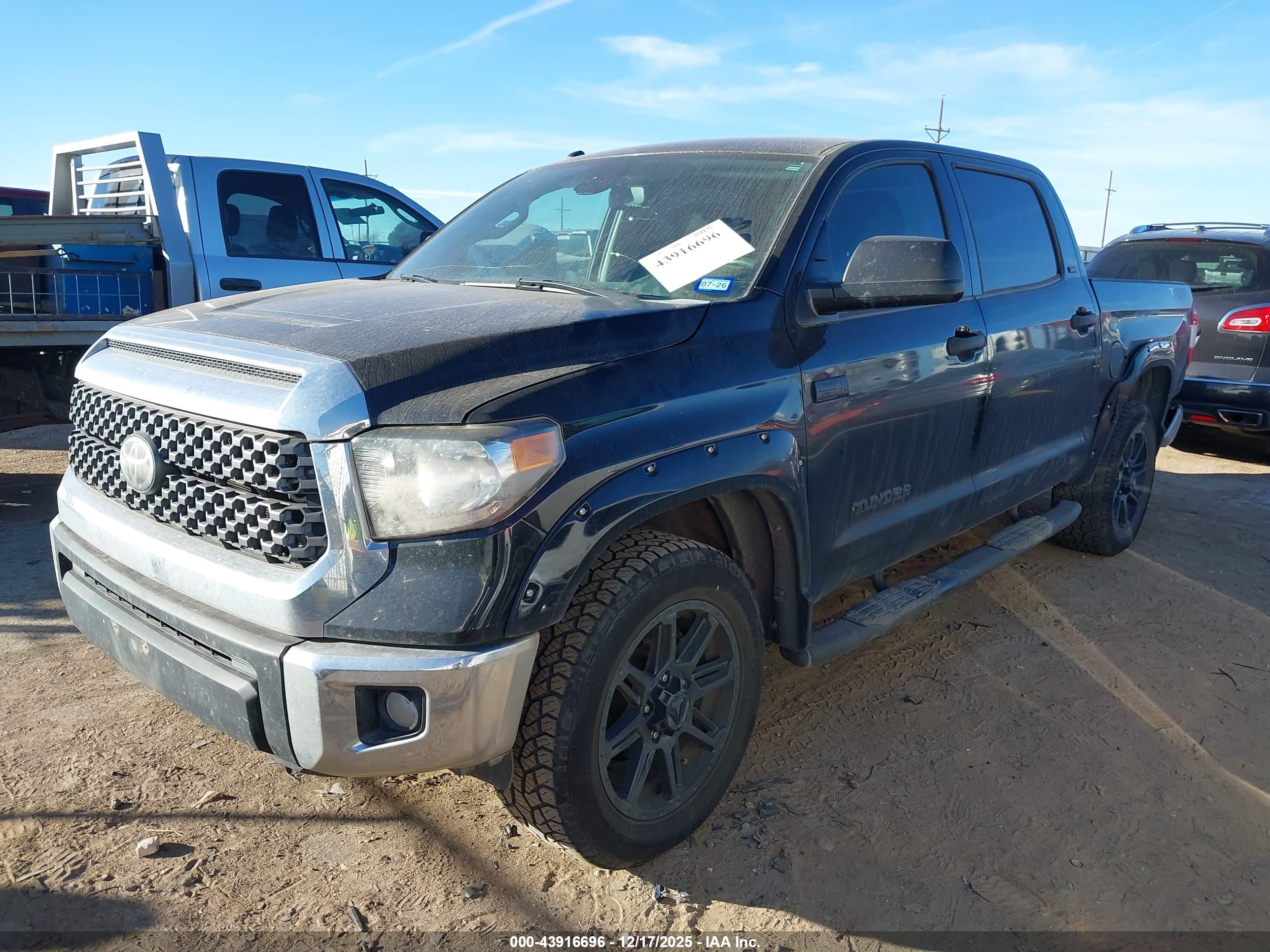 TOYOTA TUNDRA image 2