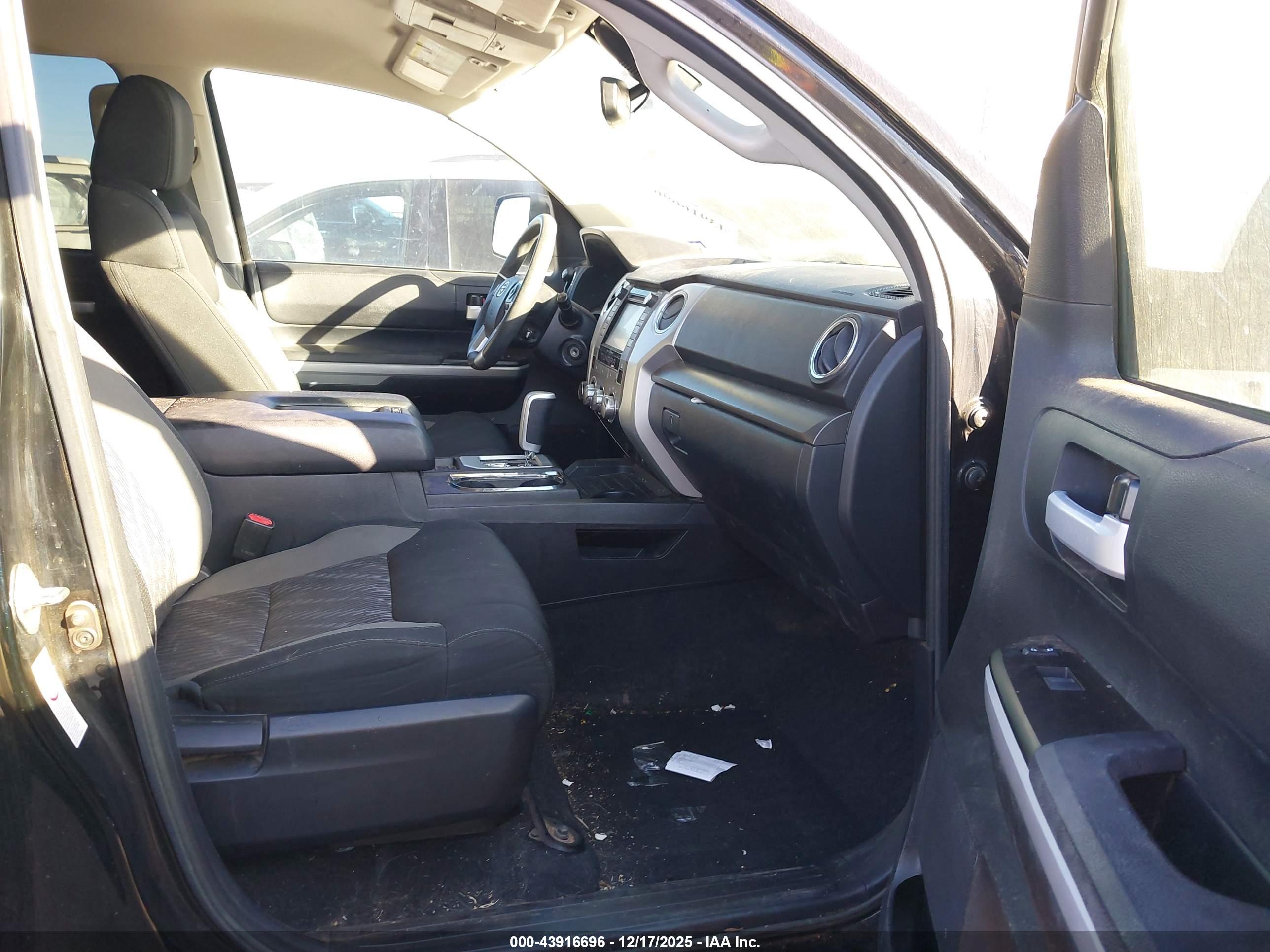 TOYOTA TUNDRA image 5
