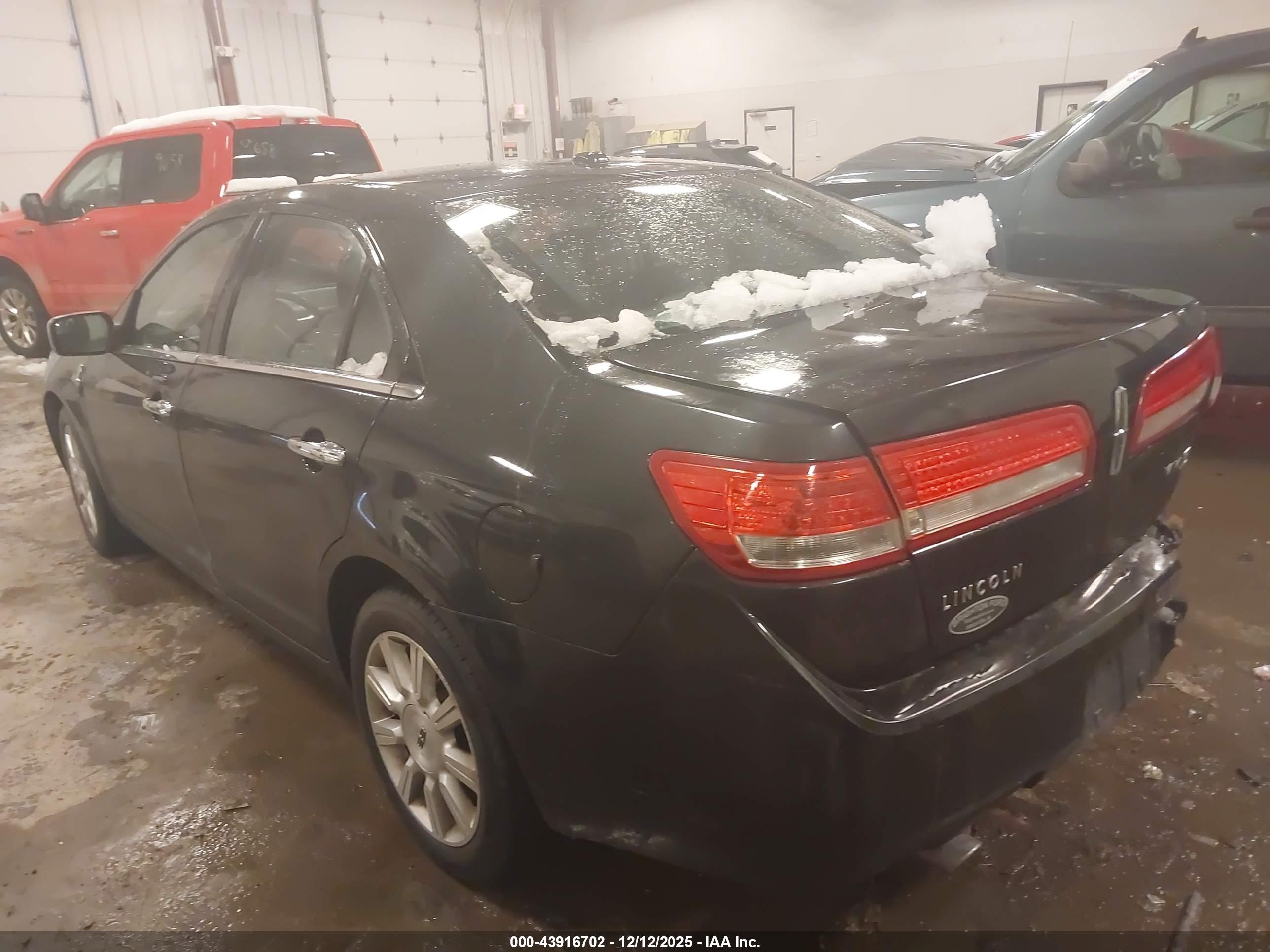 LINCOLN MKZ image 3