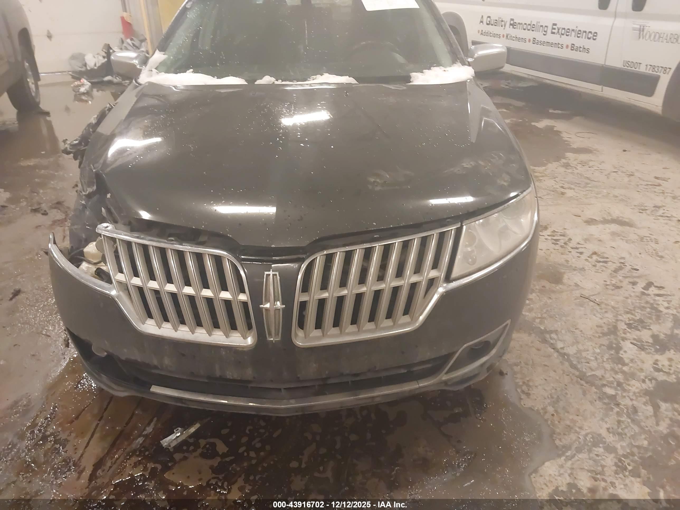 LINCOLN MKZ image 6