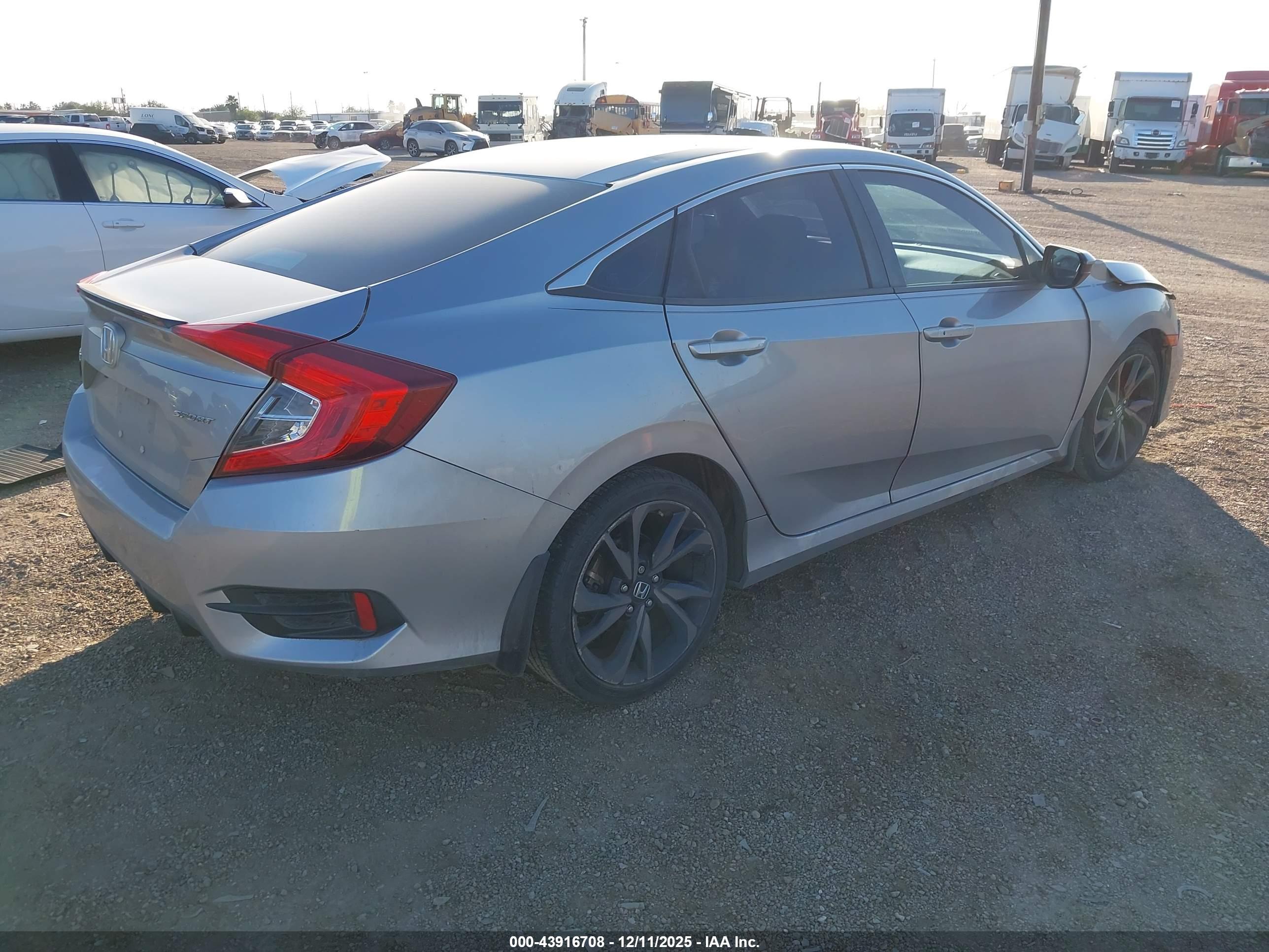 HONDA CIVIC image 4