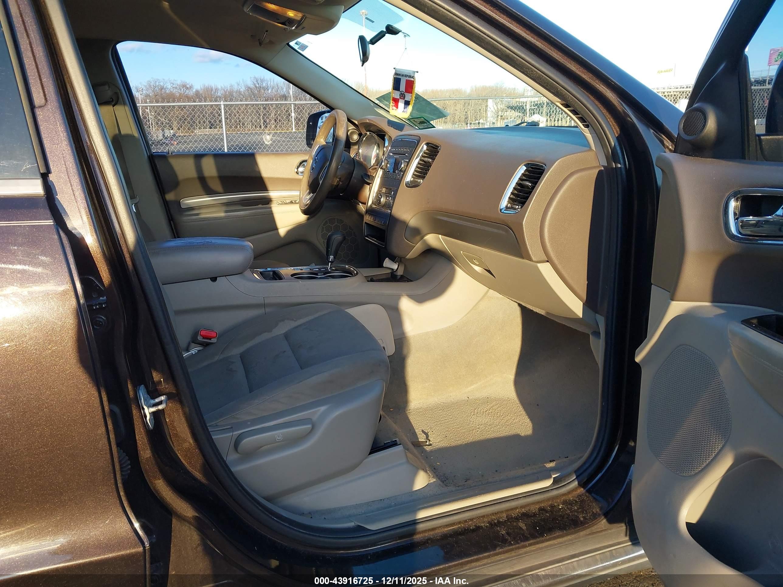 DODGE DURANGO image 5