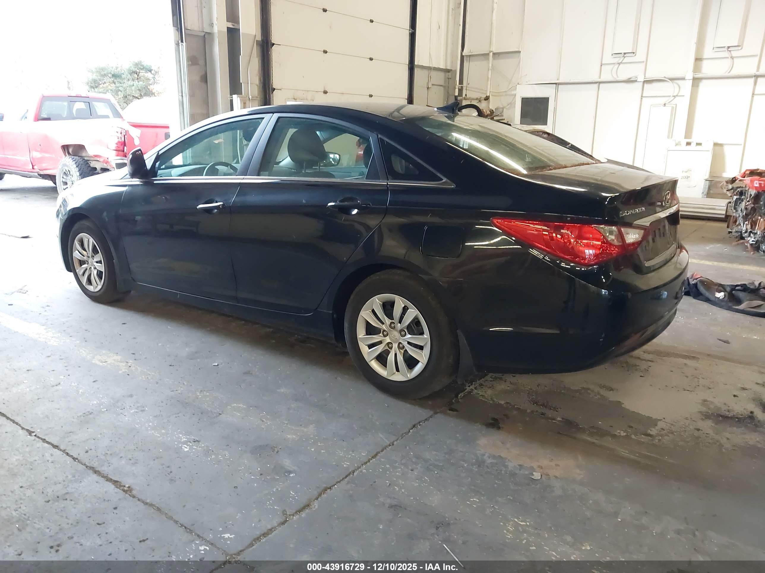 HYUNDAI SONATA image 3
