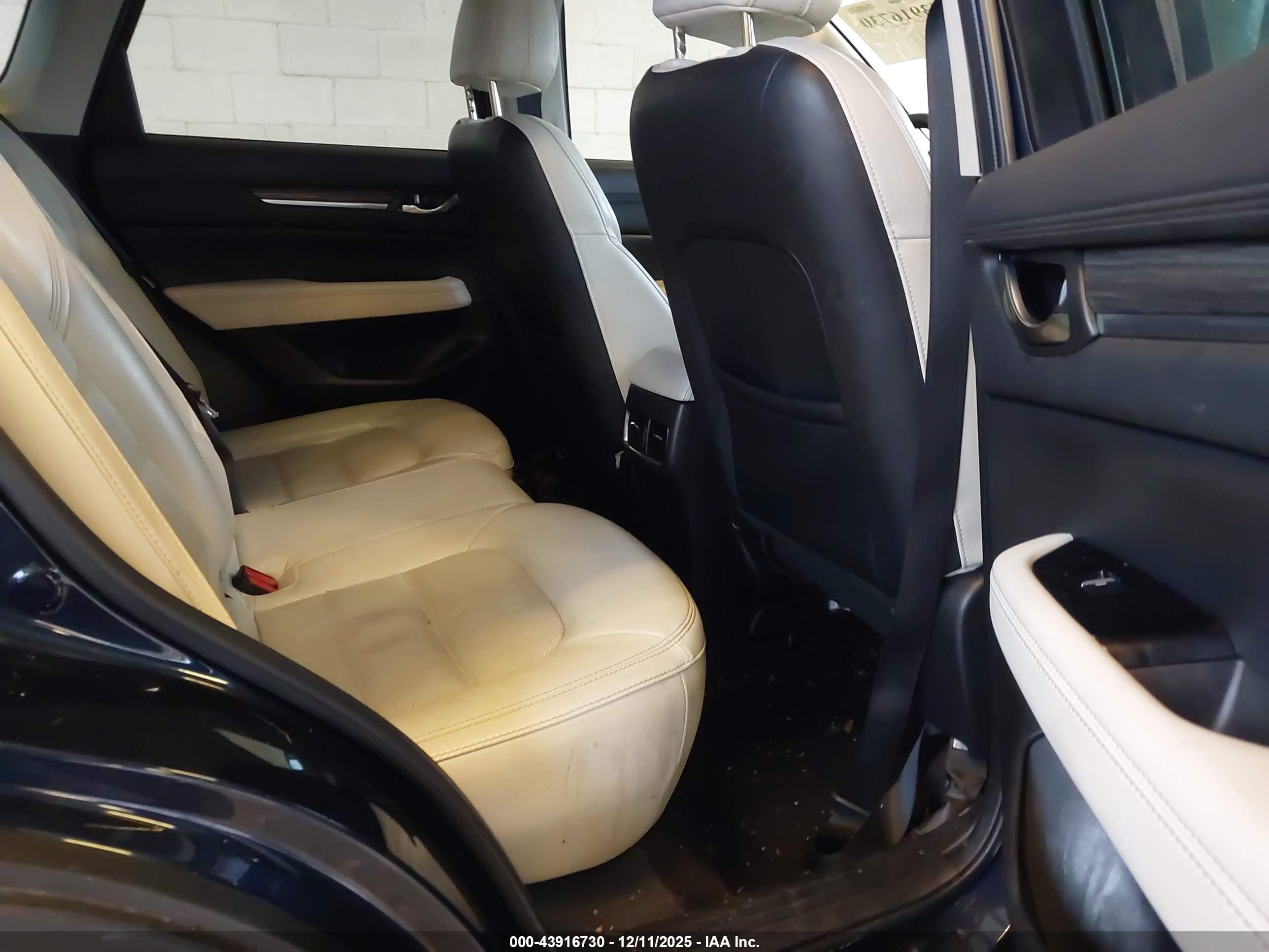 MAZDA CX-5 image 8