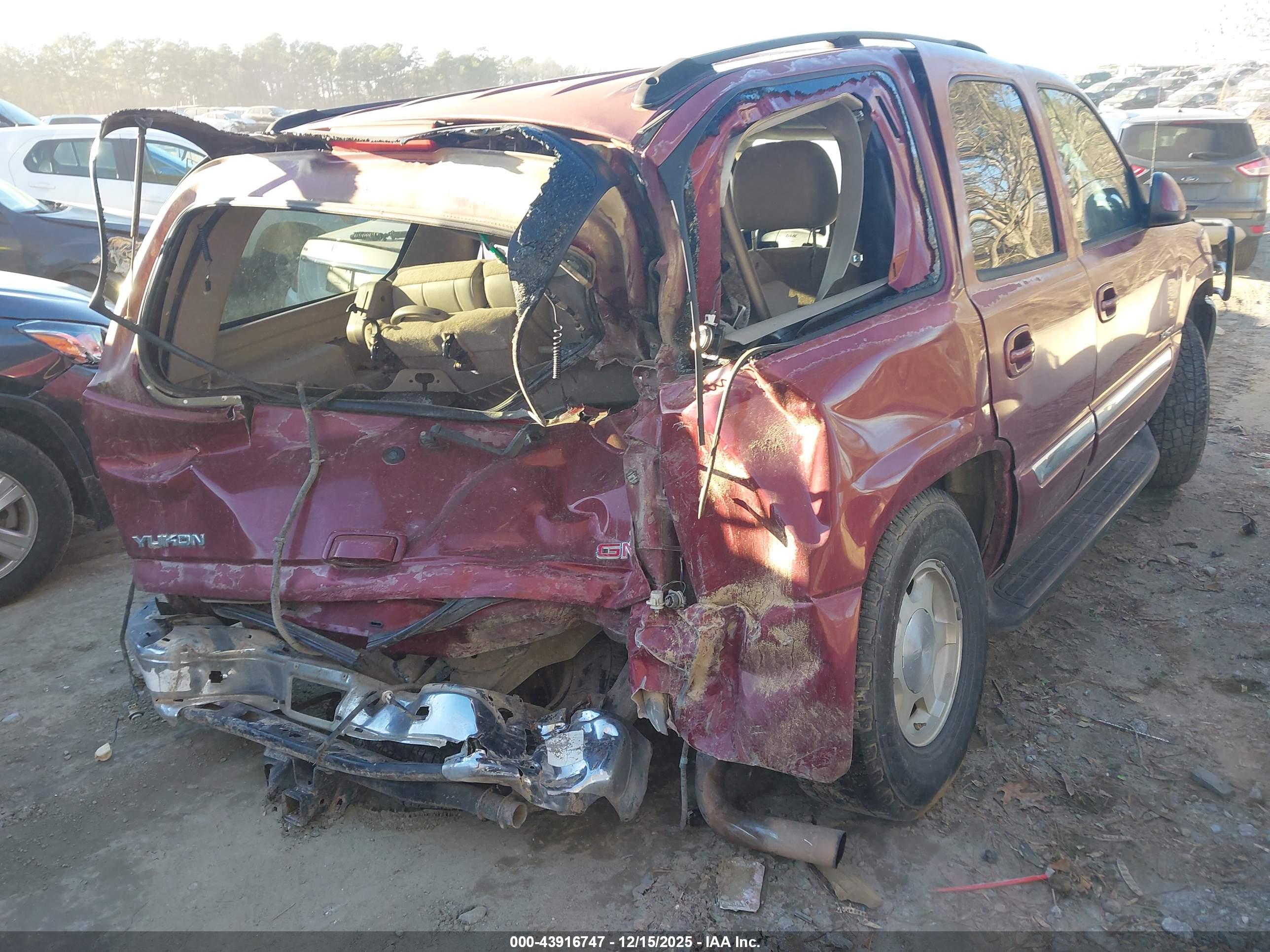 GMC YUKON image 6