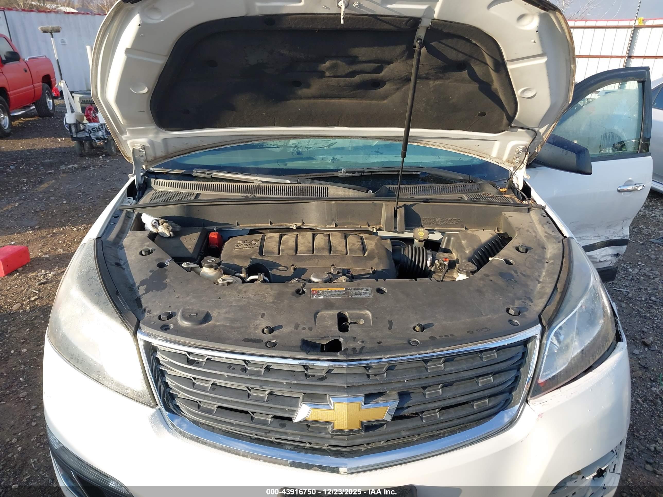 CHEVROLET TRAVERSE image 10