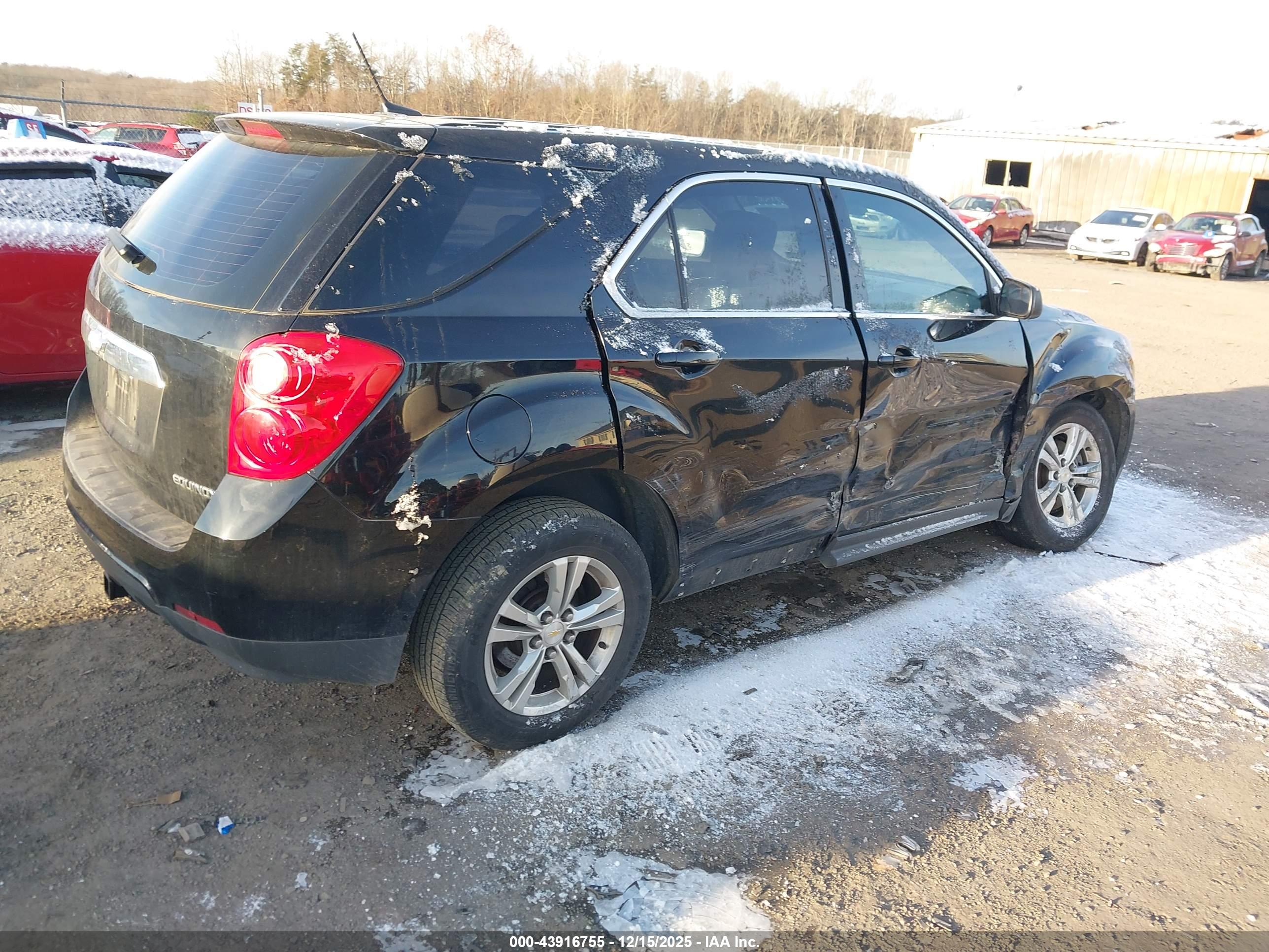 CHEVROLET EQUINOX image 4