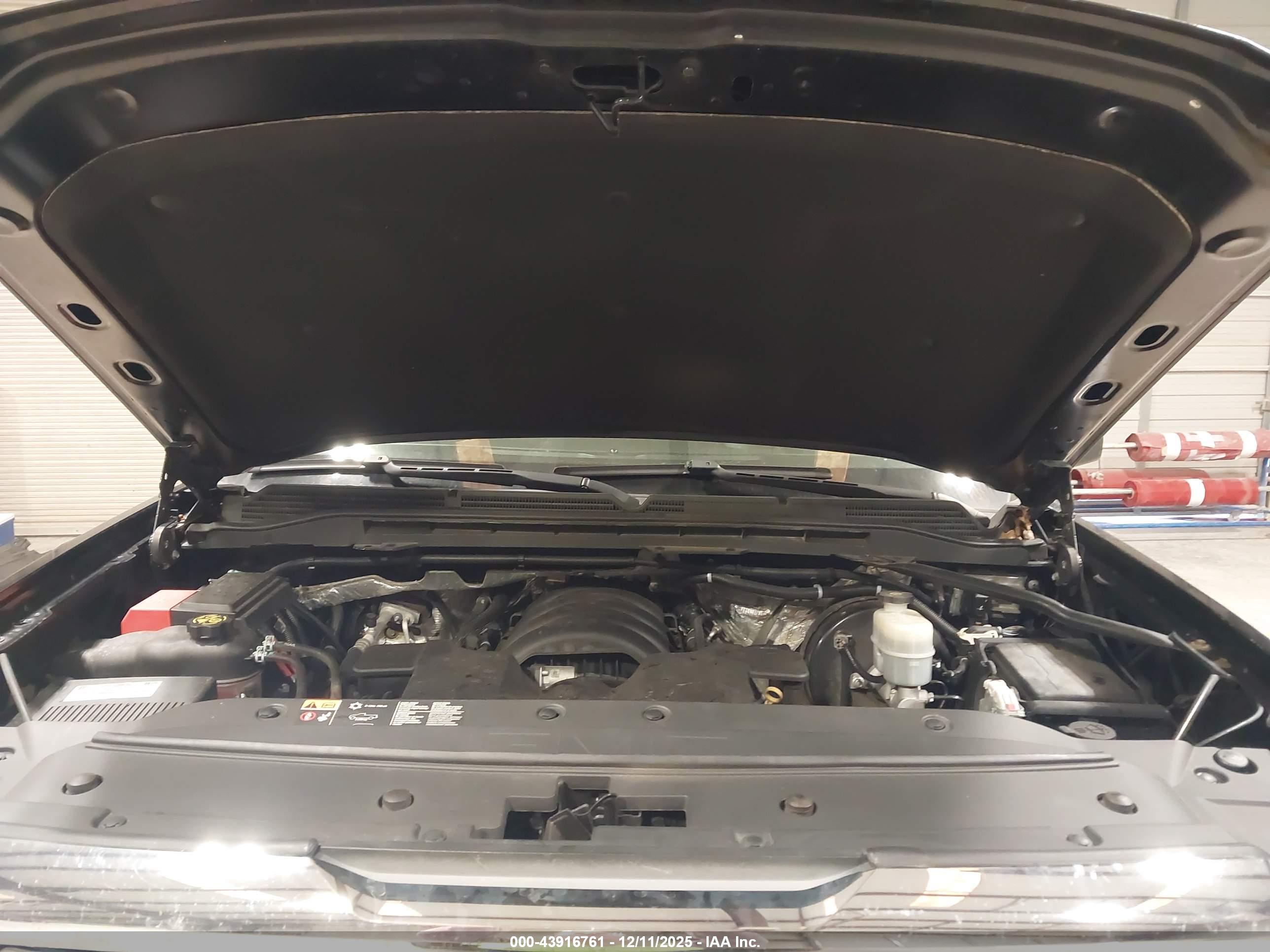 GMC SIERRA image 10