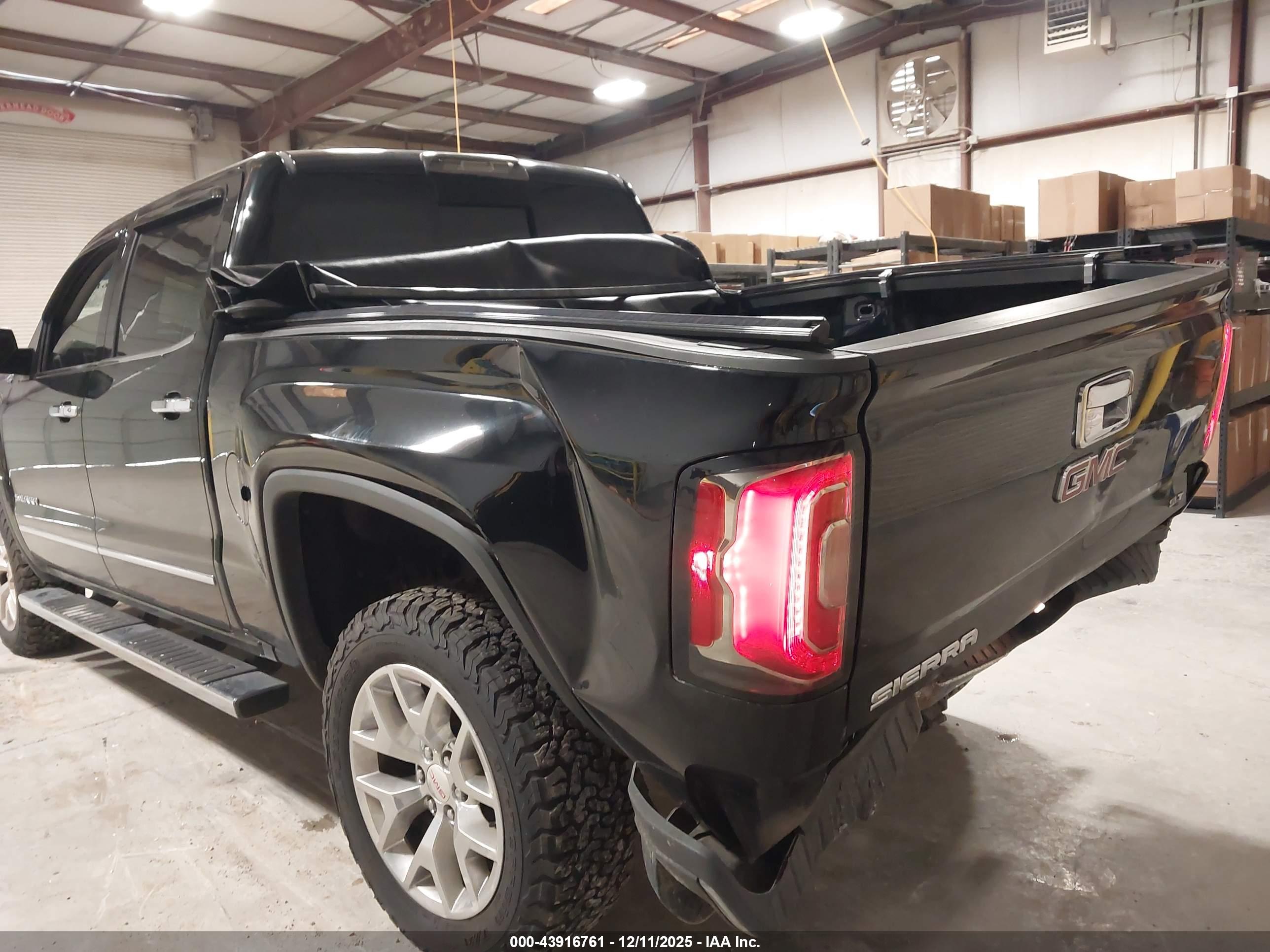 GMC SIERRA image 6