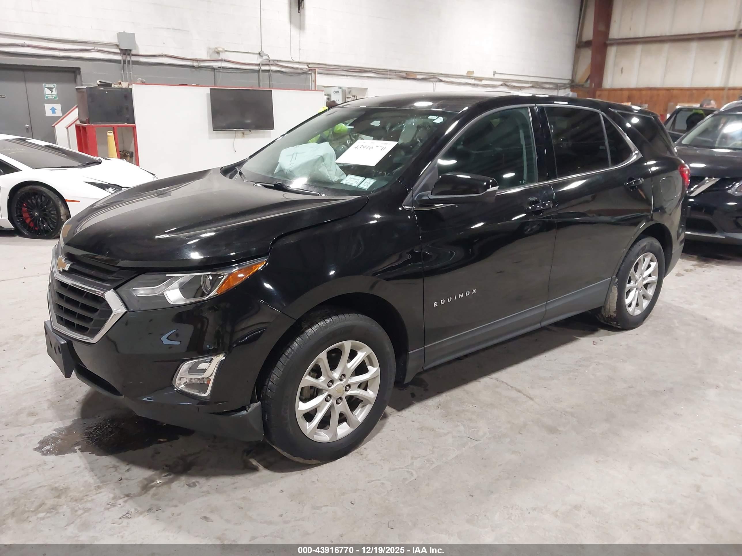 CHEVROLET EQUINOX image 2