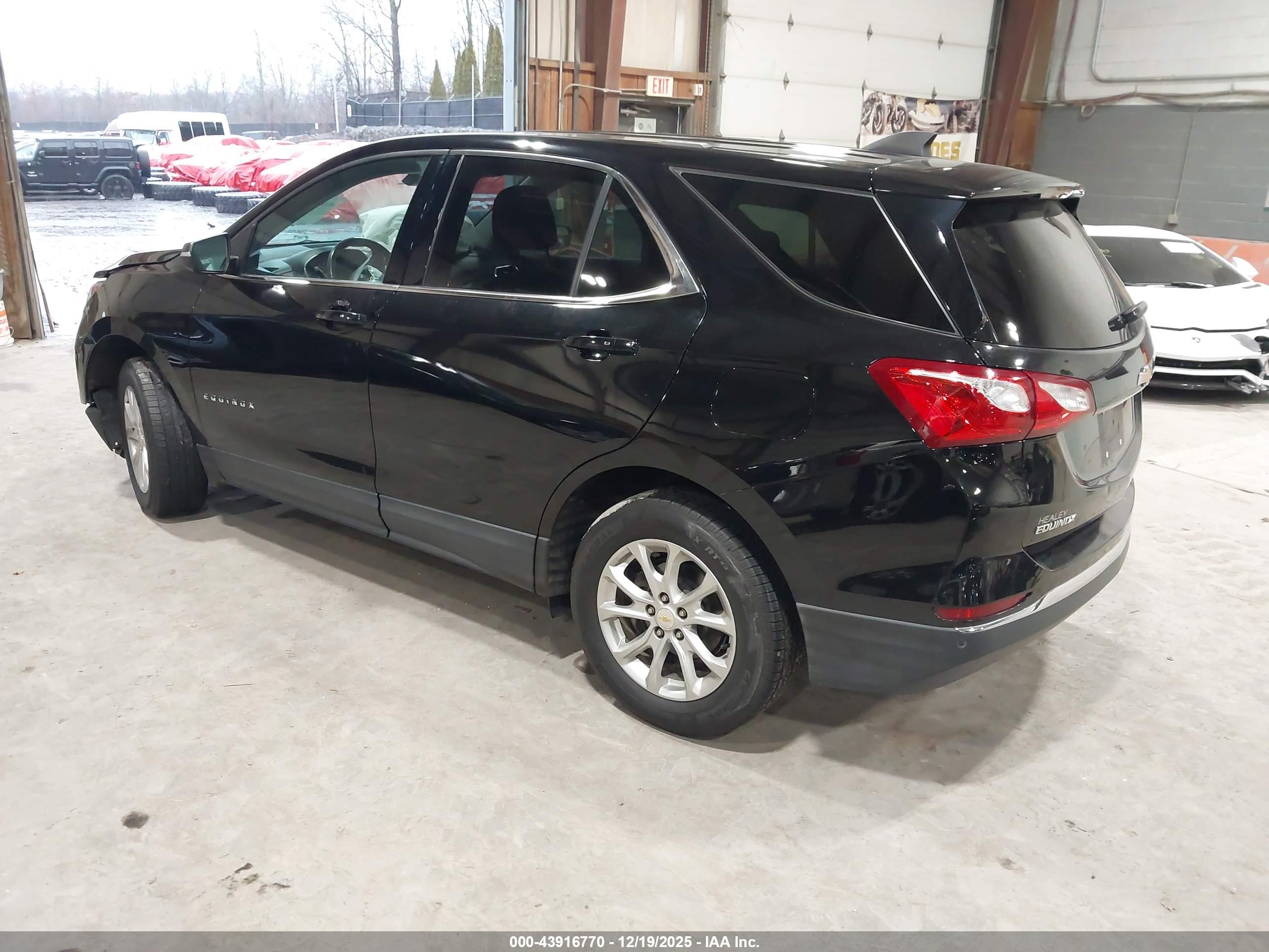CHEVROLET EQUINOX image 3