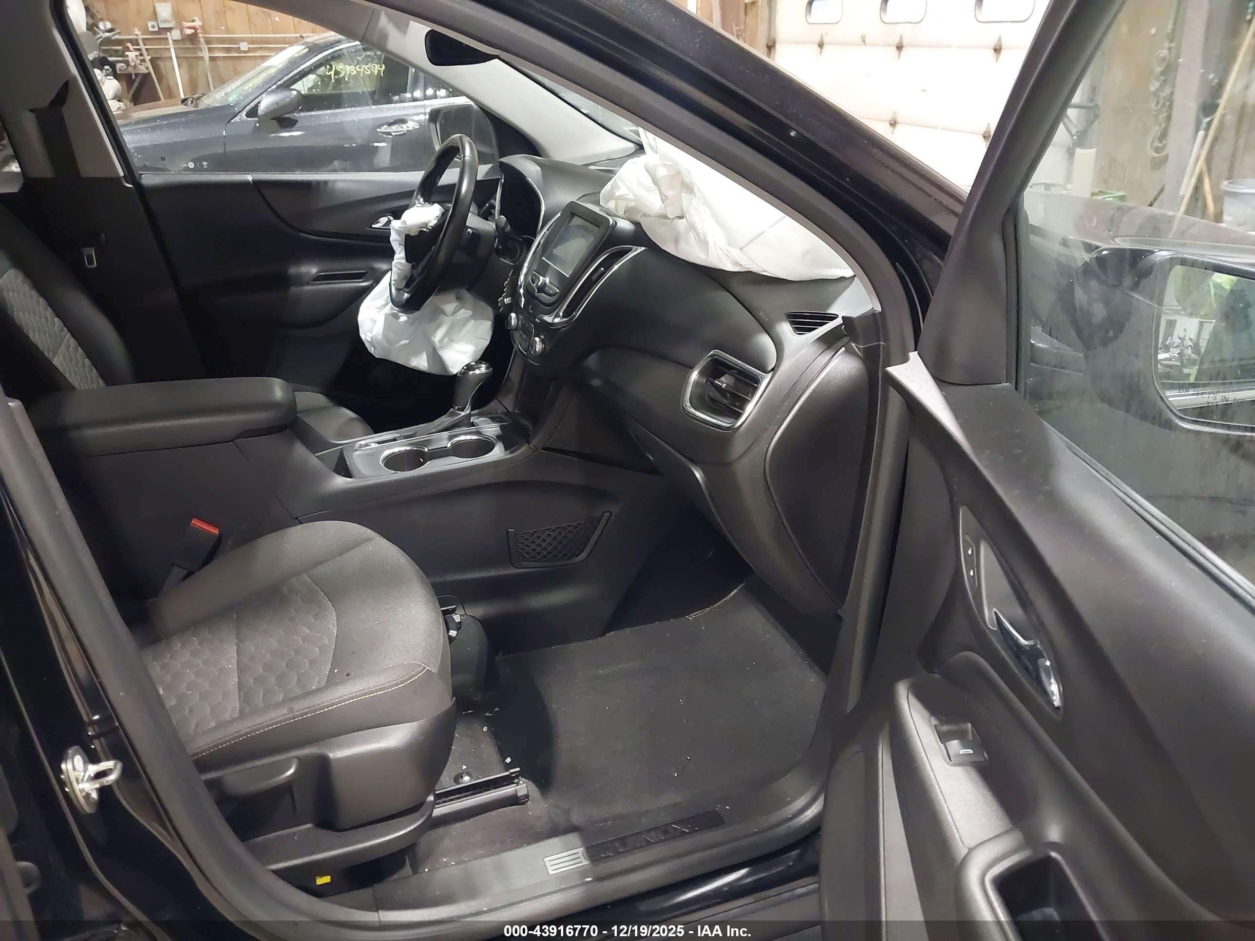 CHEVROLET EQUINOX image 5